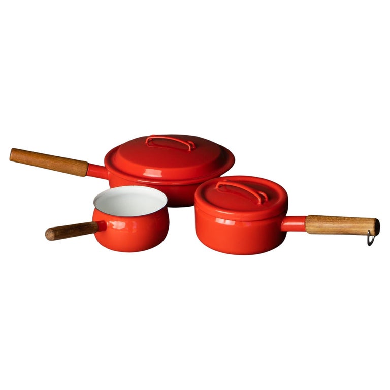 Set of Red Enamel Saucepans by Seppo Mallat for Finel Arabia Finland