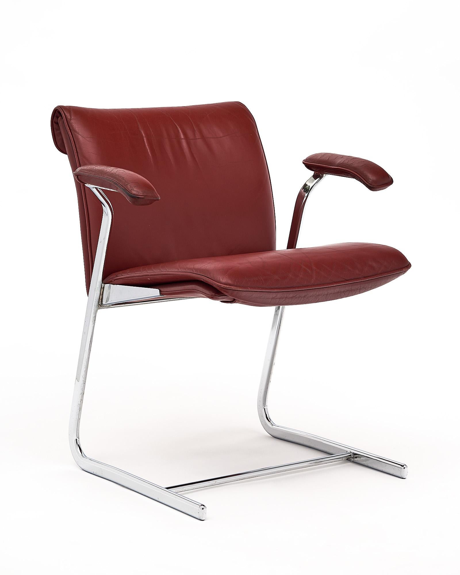Modern Set of Red Leather and Chrome Armchairs For Sale