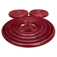 Set de trépieds et de dessous de verre en majolique rouge Vallauris, circa 1950