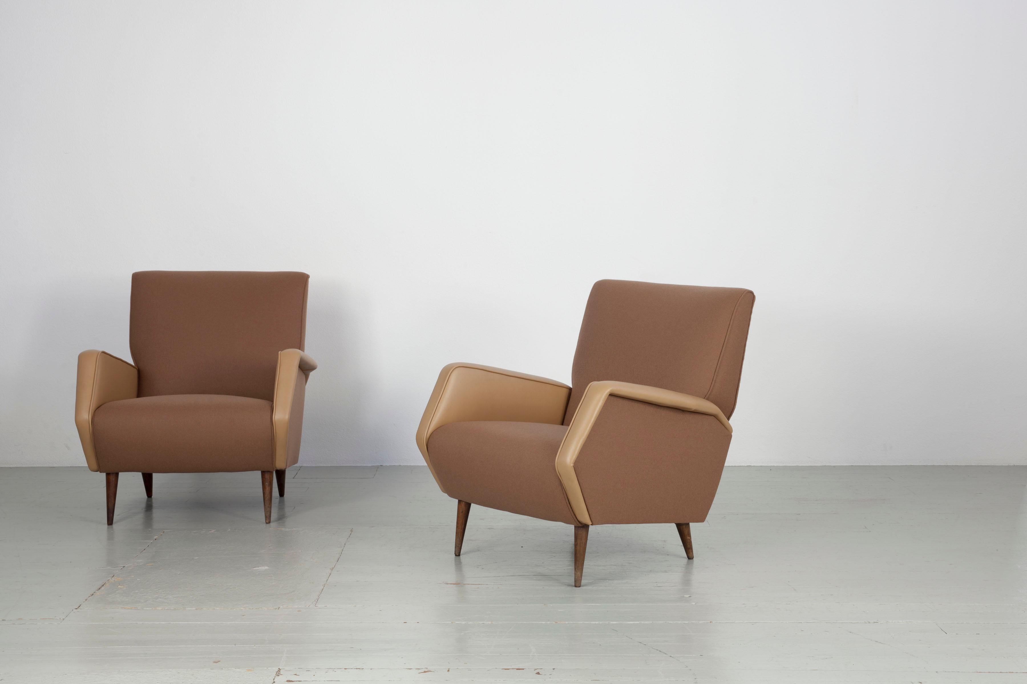 Set di 2 sedie Gio Ponti ri-imbottite, Model 803, Cassina 1950s in vendita 3