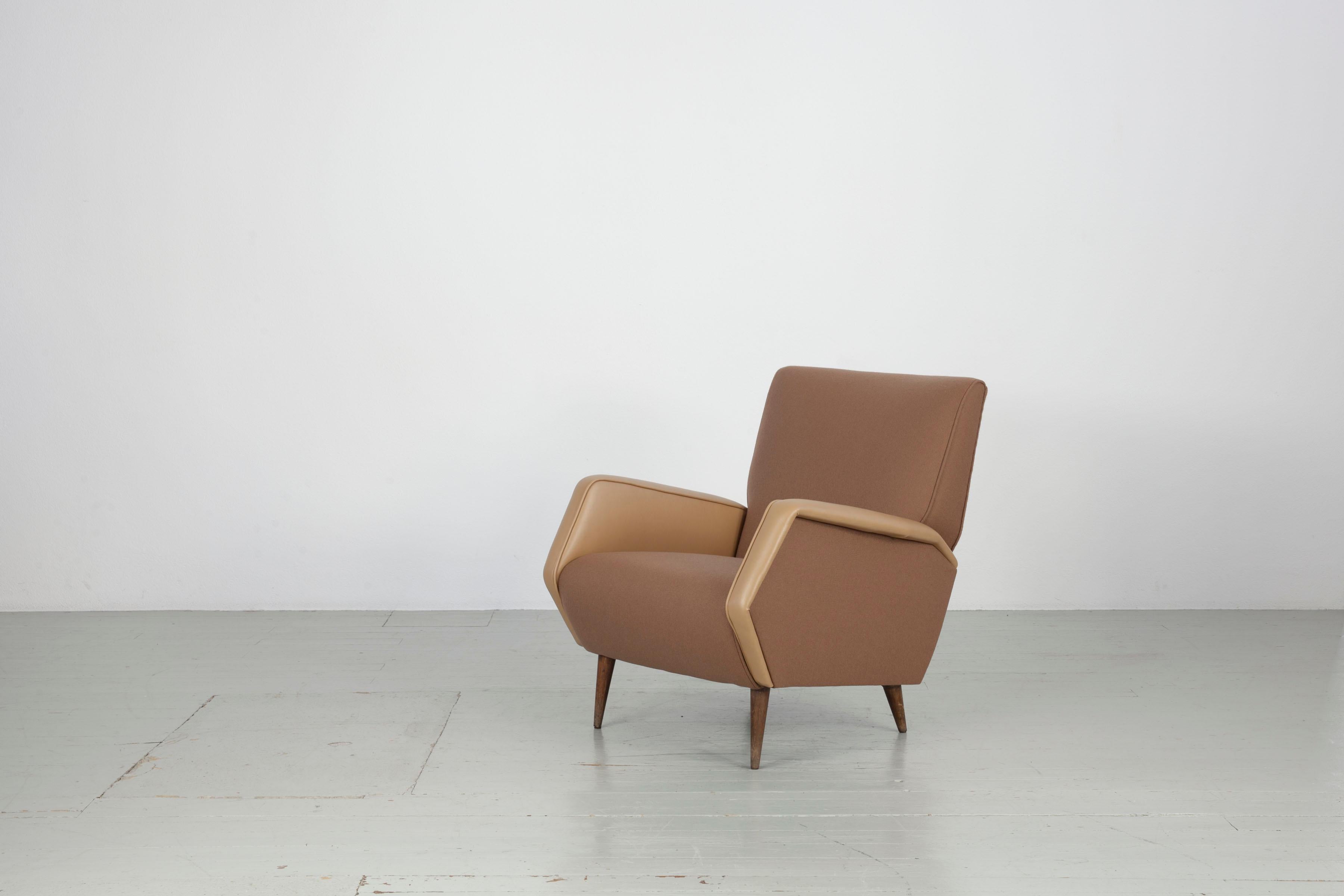 Set di 2 sedie Gio Ponti ri-imbottite, Model 803, Cassina 1950s in vendita 2