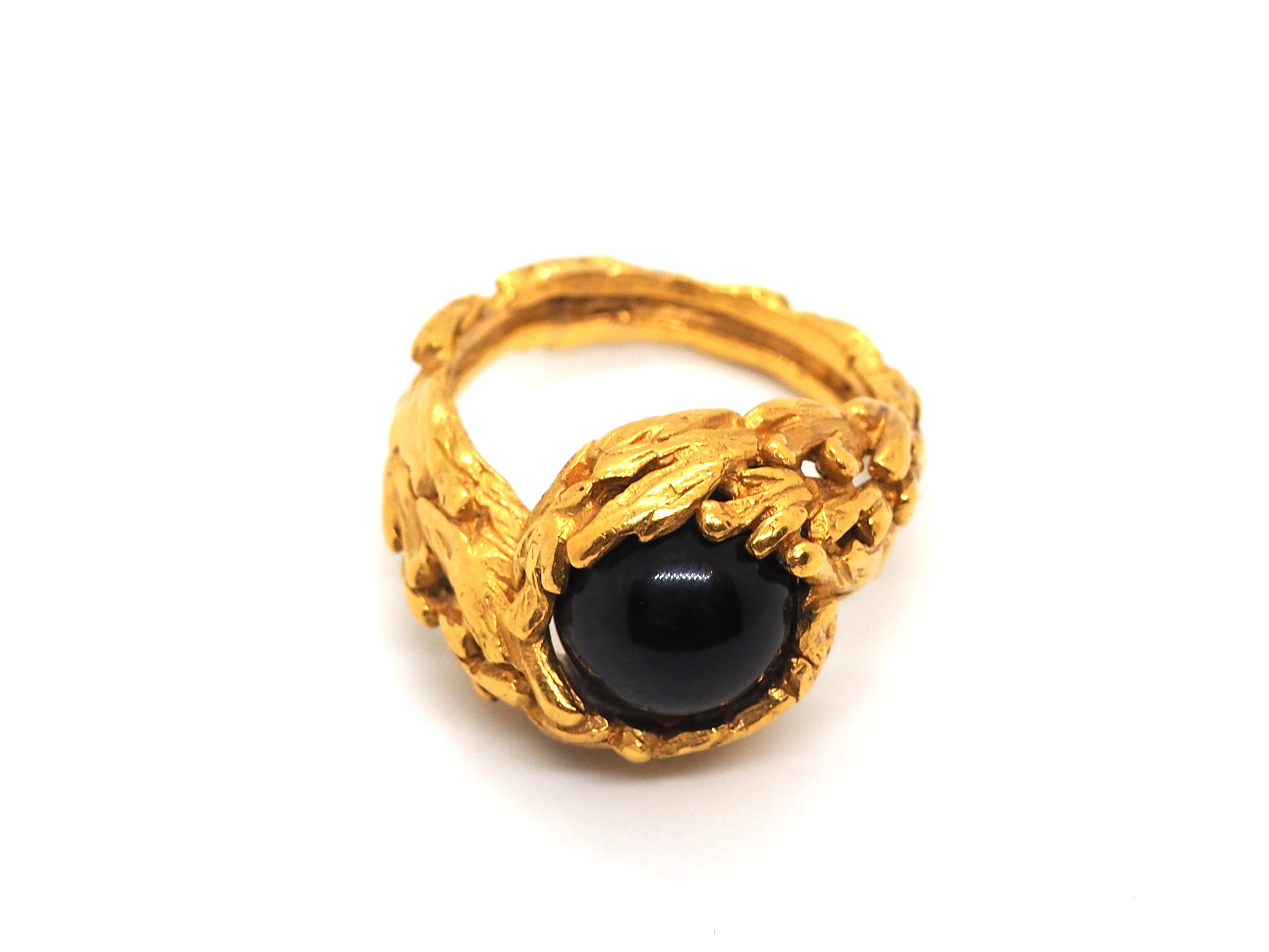 Set aus Ohrringen und Anhängern aus 18 Karat Gelbgold von Gilbert Albert im Zustand „Hervorragend“ im Angebot in Geneva, CH