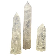 Ensemble d'obélisques en cristal de roche et quartz