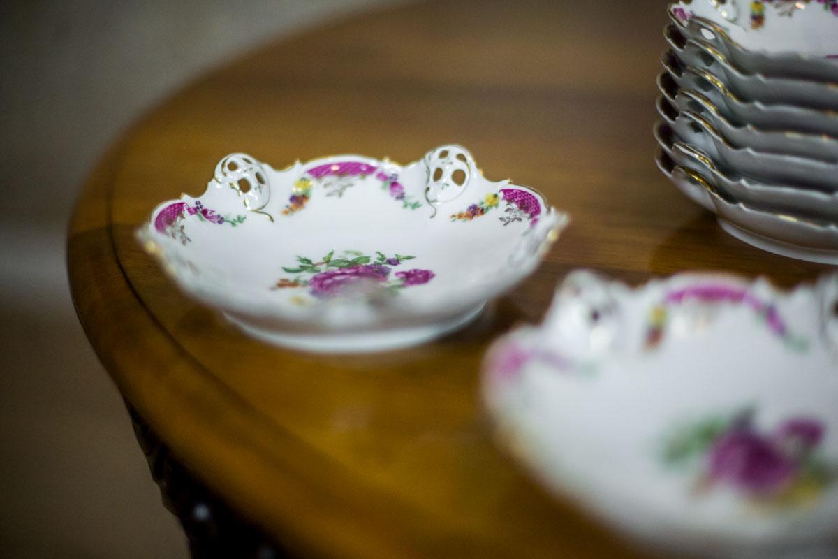Porcelain Set of Rosenthal Moliere Serving Bowls from the 1891-1906