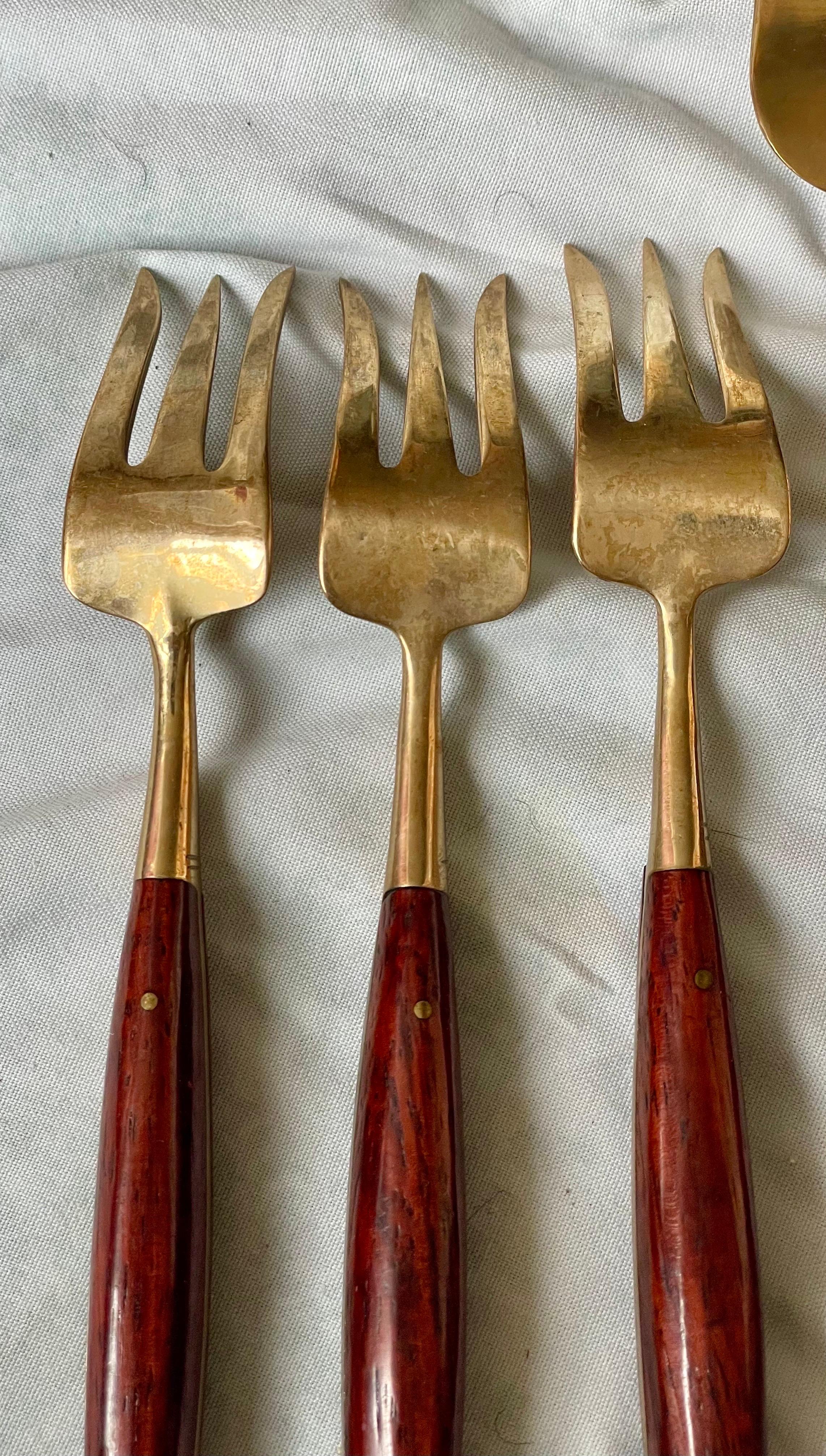 Set aus Palisander & Messing Service für 6 Personen Wüste 8 Stück Besteck im Angebot 2