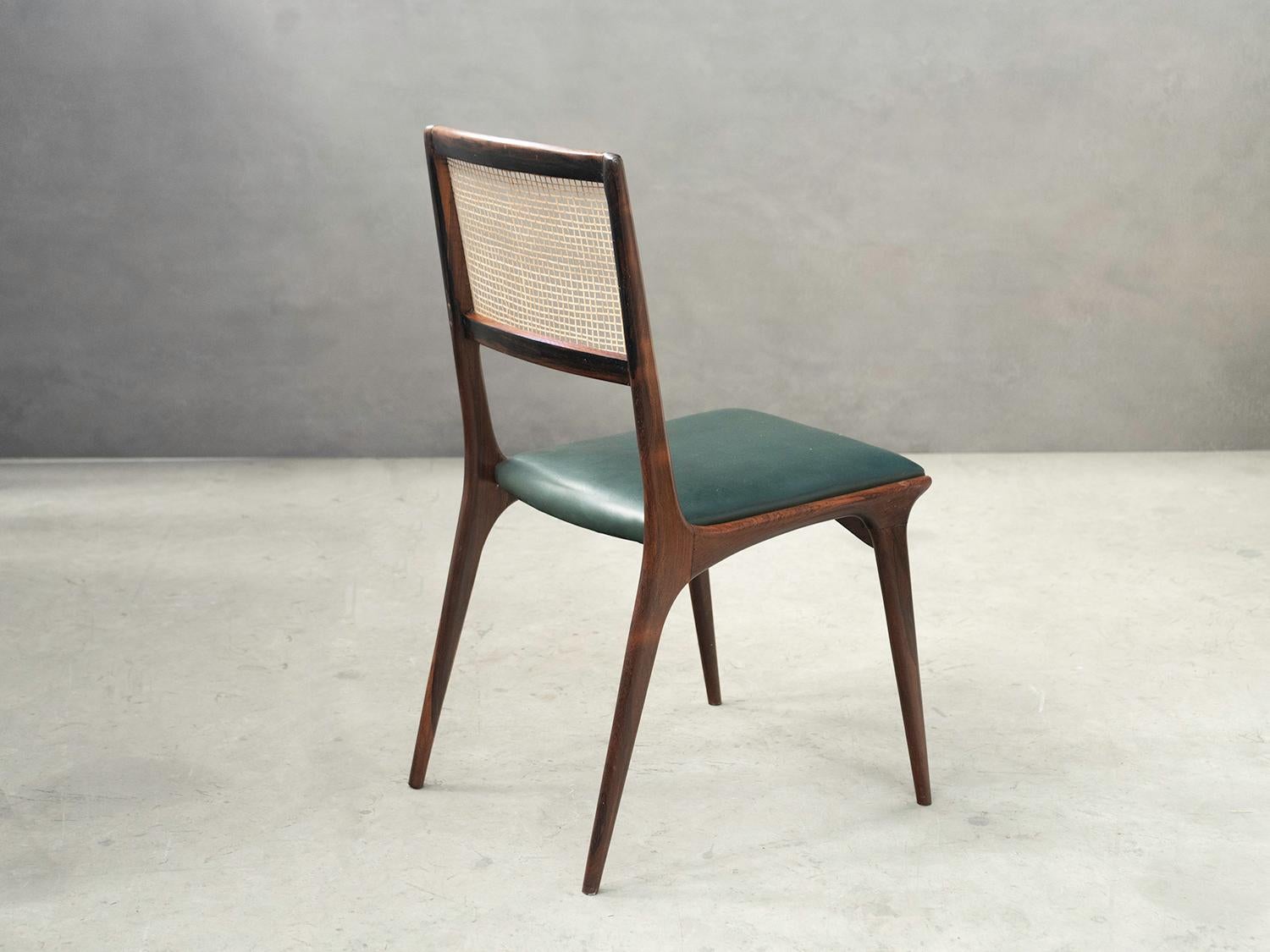 Mid-20th Century Set of four Rosewood chairs by Carlo Hauner and Martin Eisler, Brazilian Design