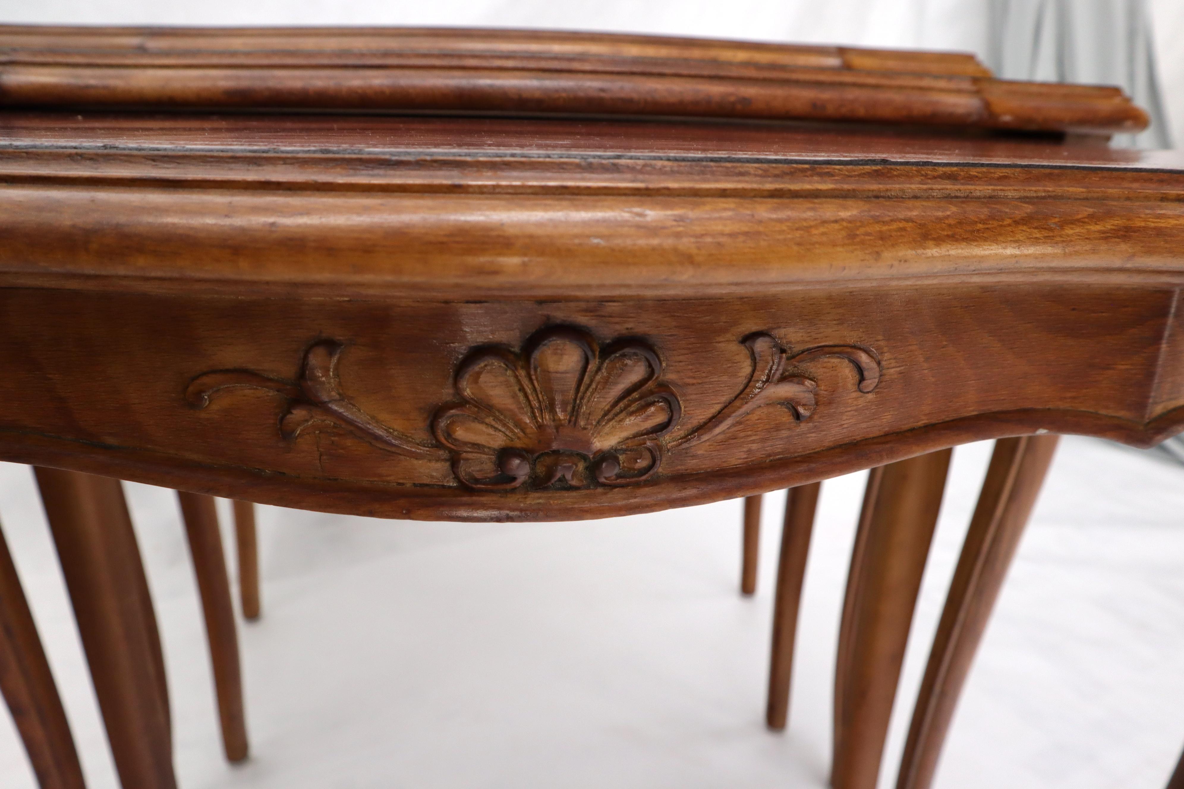 Set of Rouge Tooled Leather Top Carved Walnut Cabriole Leg Set of Nesting Tables For Sale 4