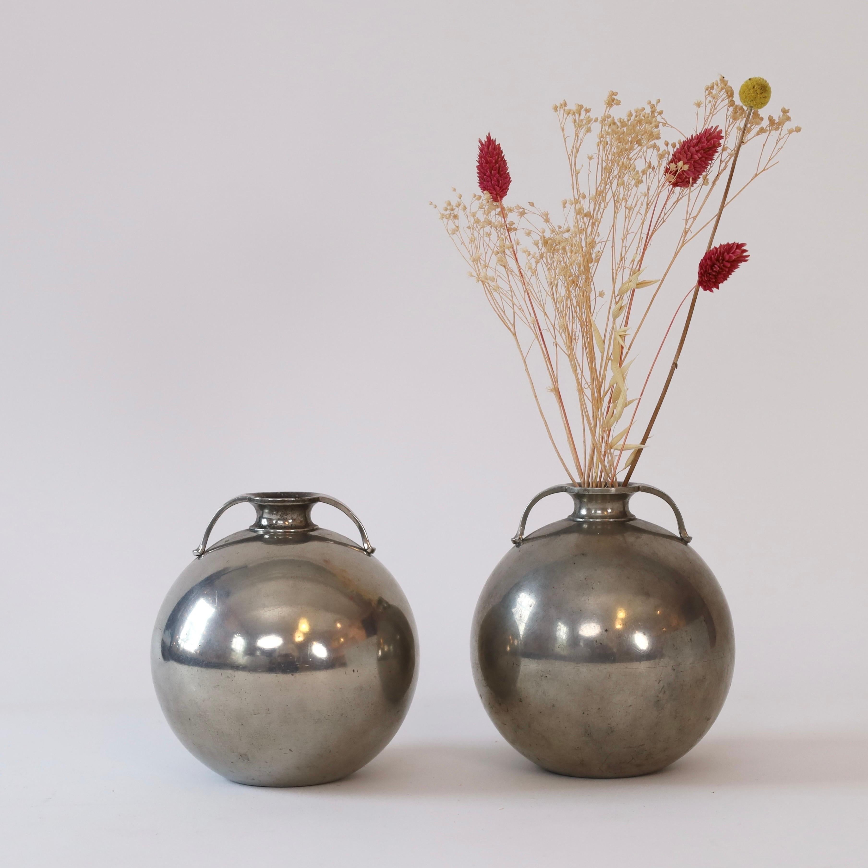 Set of round Pewter vases by Just Andersen, 1930s, Denmark For Sale 3