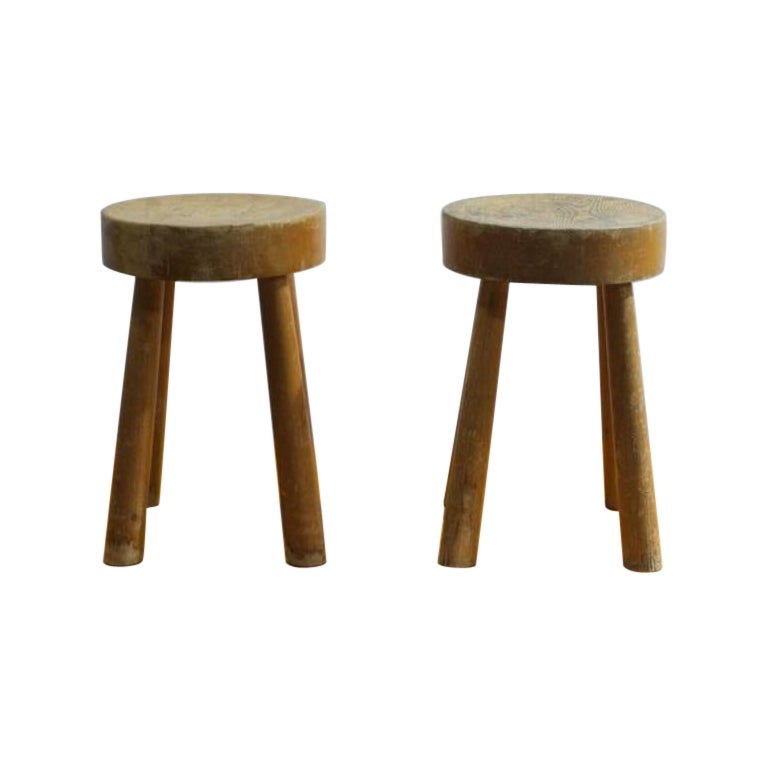 Ensemble de tabourets ronds par Charlotte Perriand pour Les Arcs, France, années 1960
