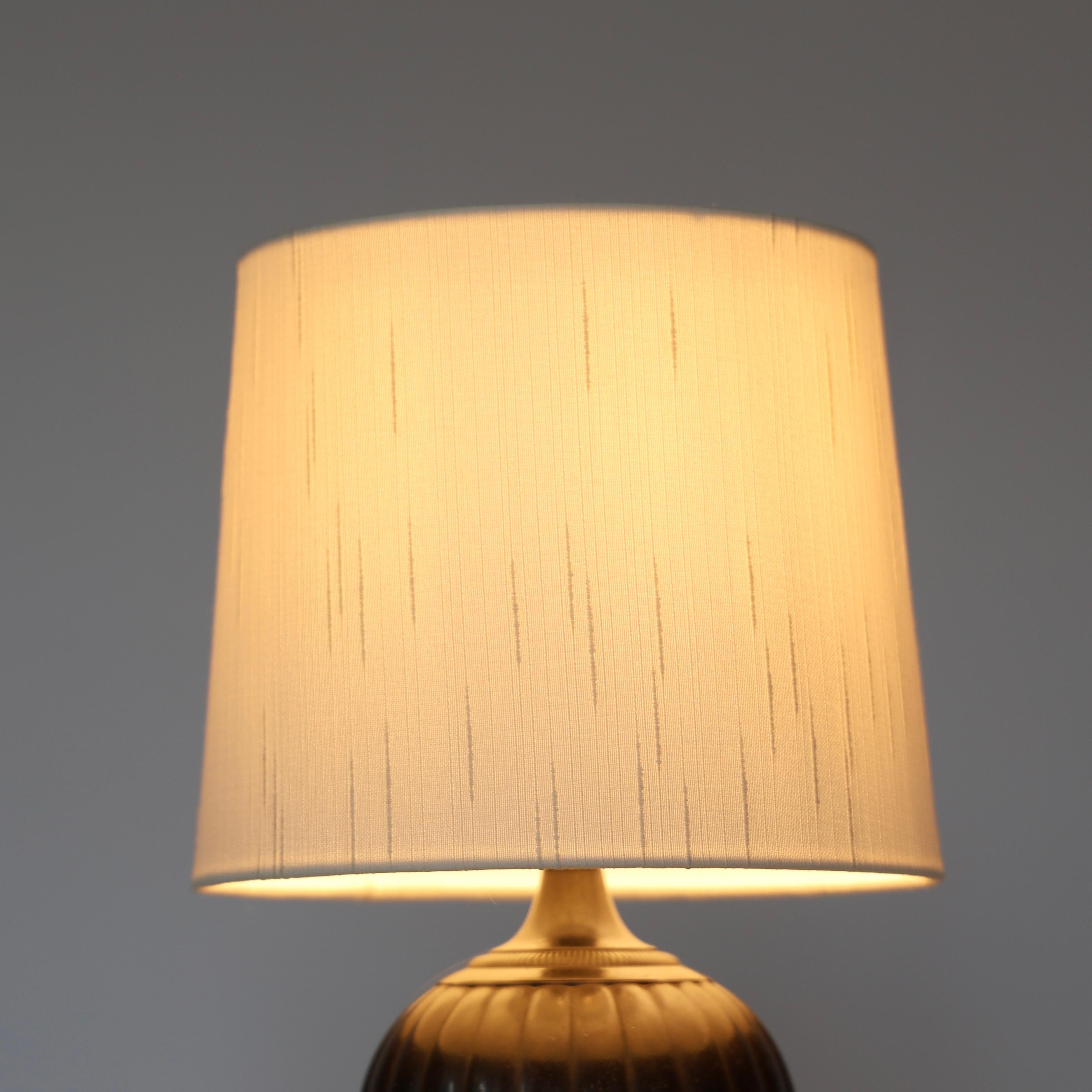 Satz runder Tischlampen von Just Andersen, 1930er Jahre, Dänemark im Angebot 3