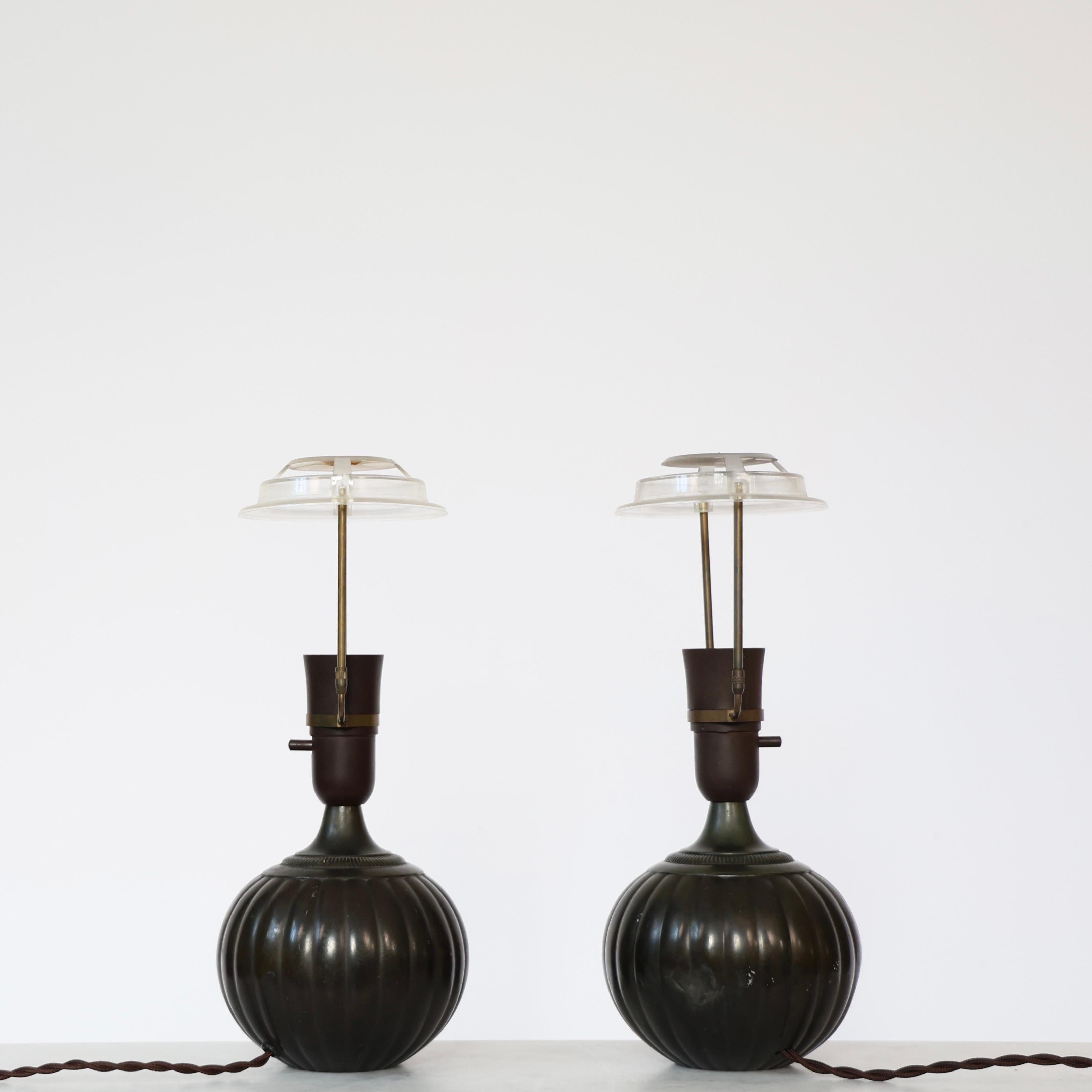 Satz runder Tischlampen von Just Andersen, 1930er Jahre, Dänemark im Angebot 5
