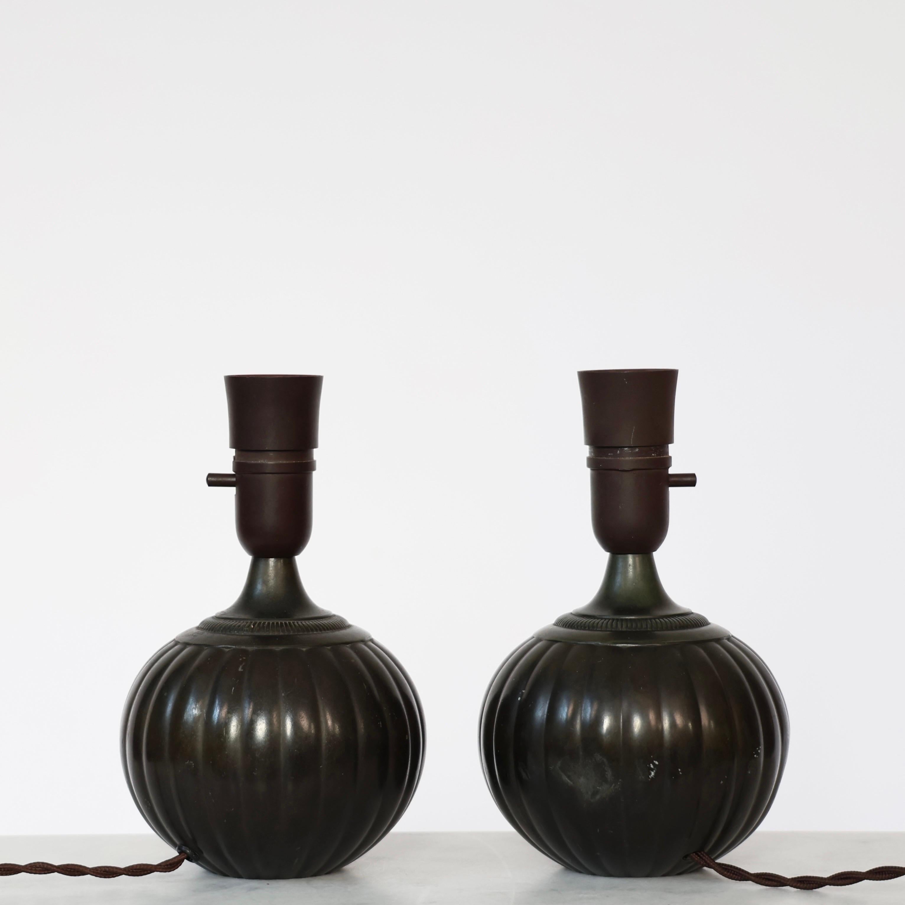 Satz runder Tischlampen von Just Andersen, 1930er Jahre, Dänemark im Angebot 6
