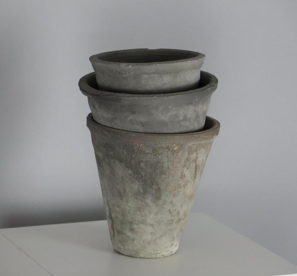 Terracotta Set di vasi impilati rustici e antichi in vendita