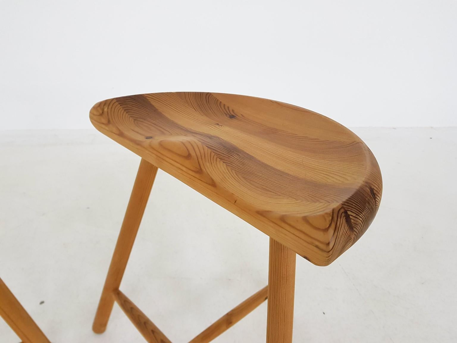 Set of Saddle Stools in Pinewood by Arne Hovmand Olsen, Denmark, 1960s 3