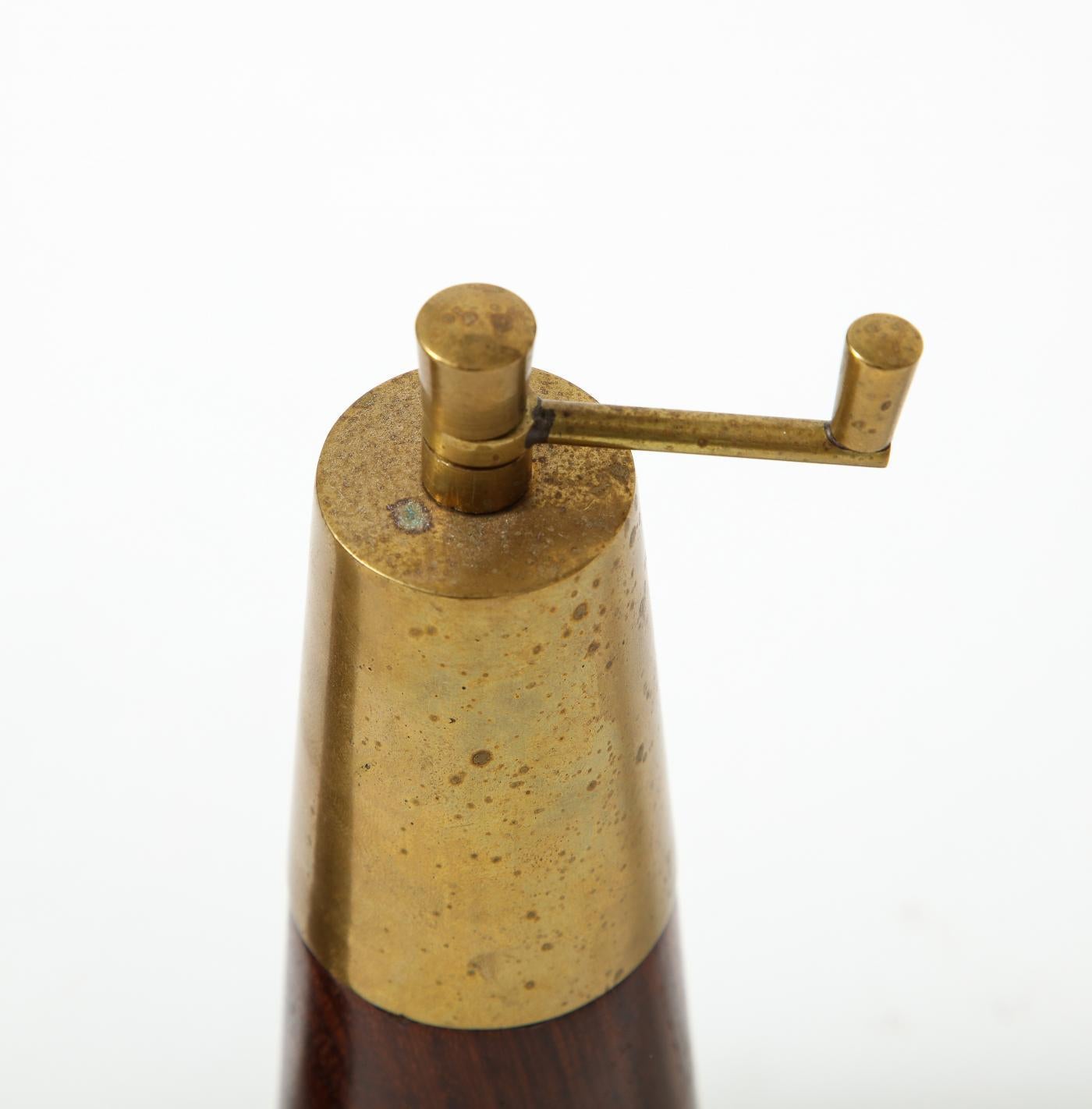 Salt Shaker and Pepper Mill in Rosewood and Brass, circa 1960 For Sale 1