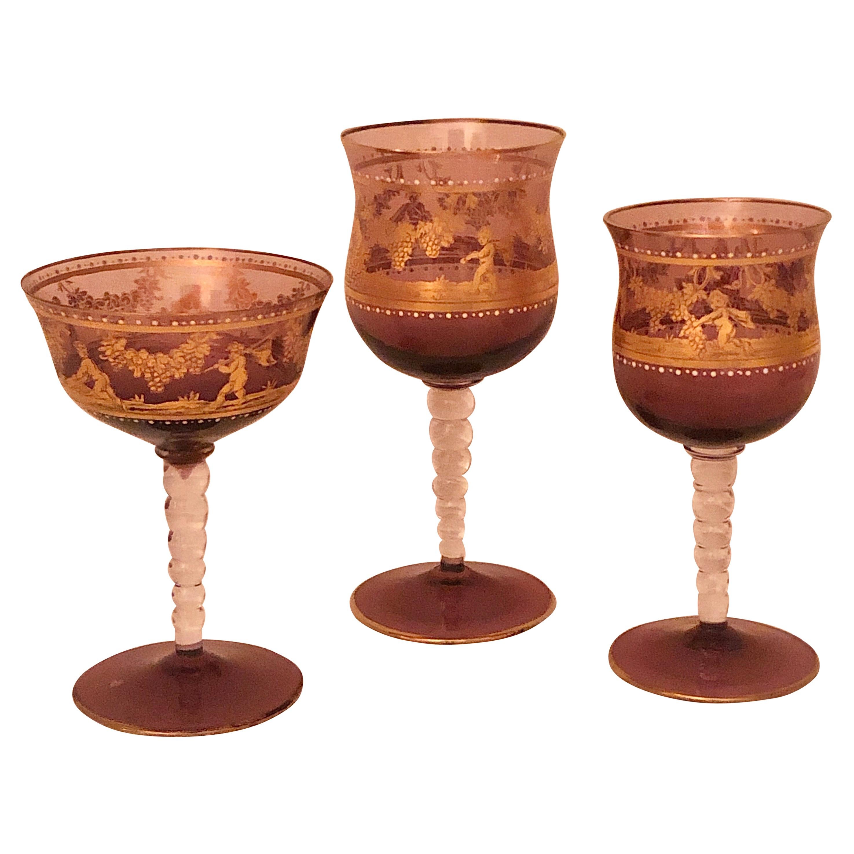 Service de verres à pied vénitiens de Salviati avec chérubins et bijoux-27 Pieces