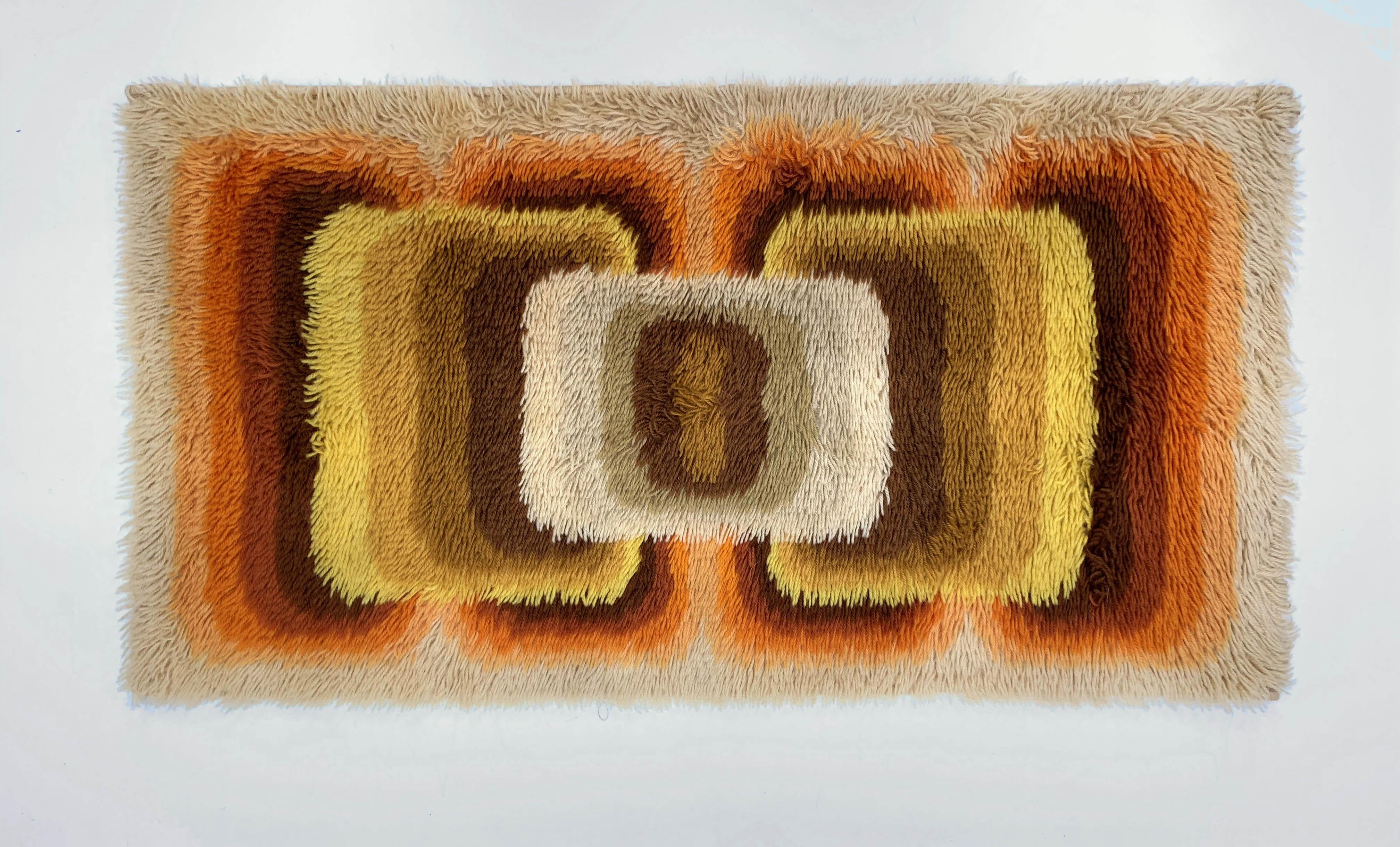 Set von Samit Borgosesia Beigefarbenen italienischen Teppichen aus reiner Schurwolle aus der Jahrhundertmitte, 1970 im Angebot 2