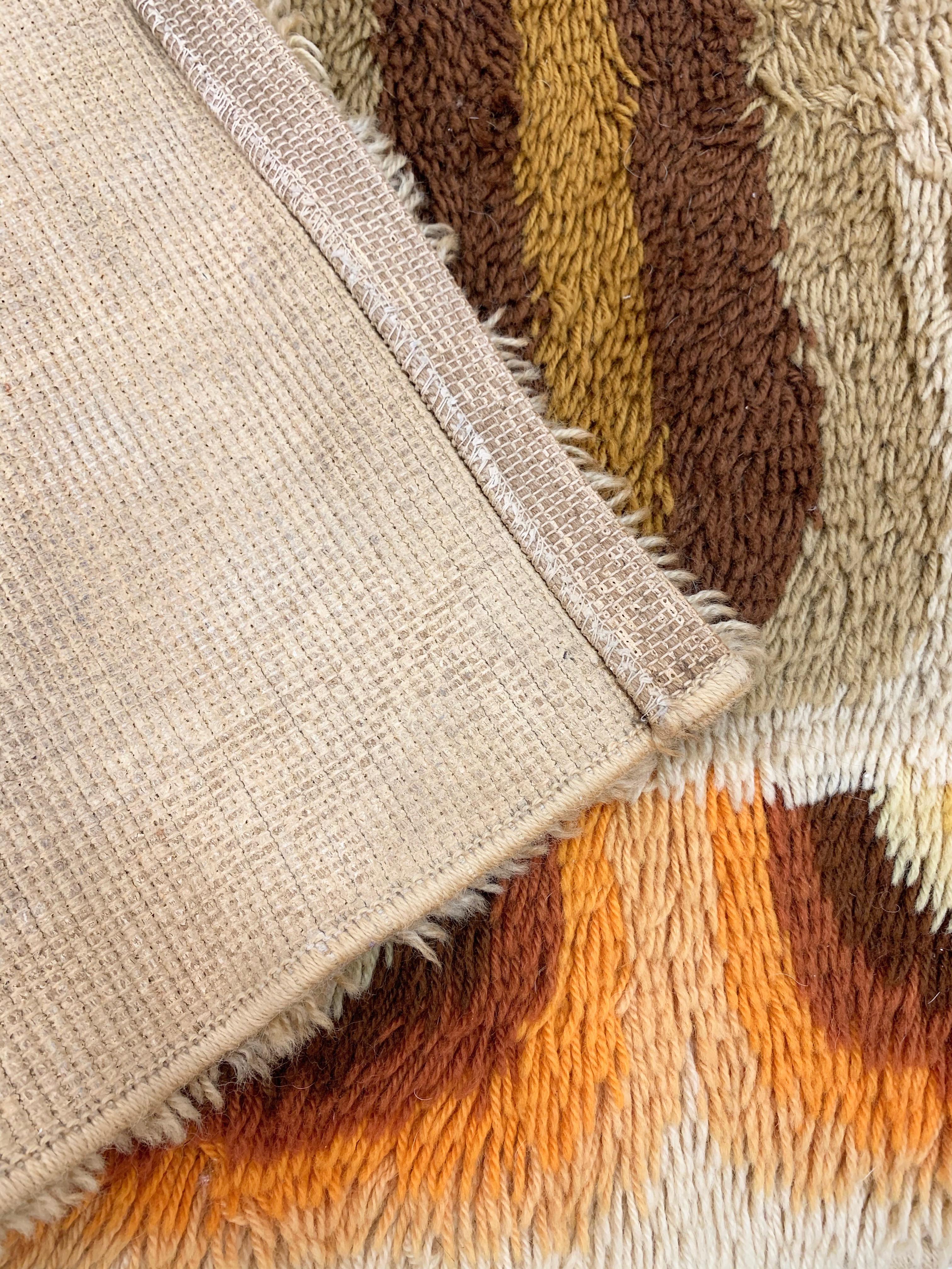 Set von Samit Borgosesia Beigefarbenen italienischen Teppichen aus reiner Schurwolle aus der Jahrhundertmitte, 1970 (Moderne der Mitte des Jahrhunderts) im Angebot