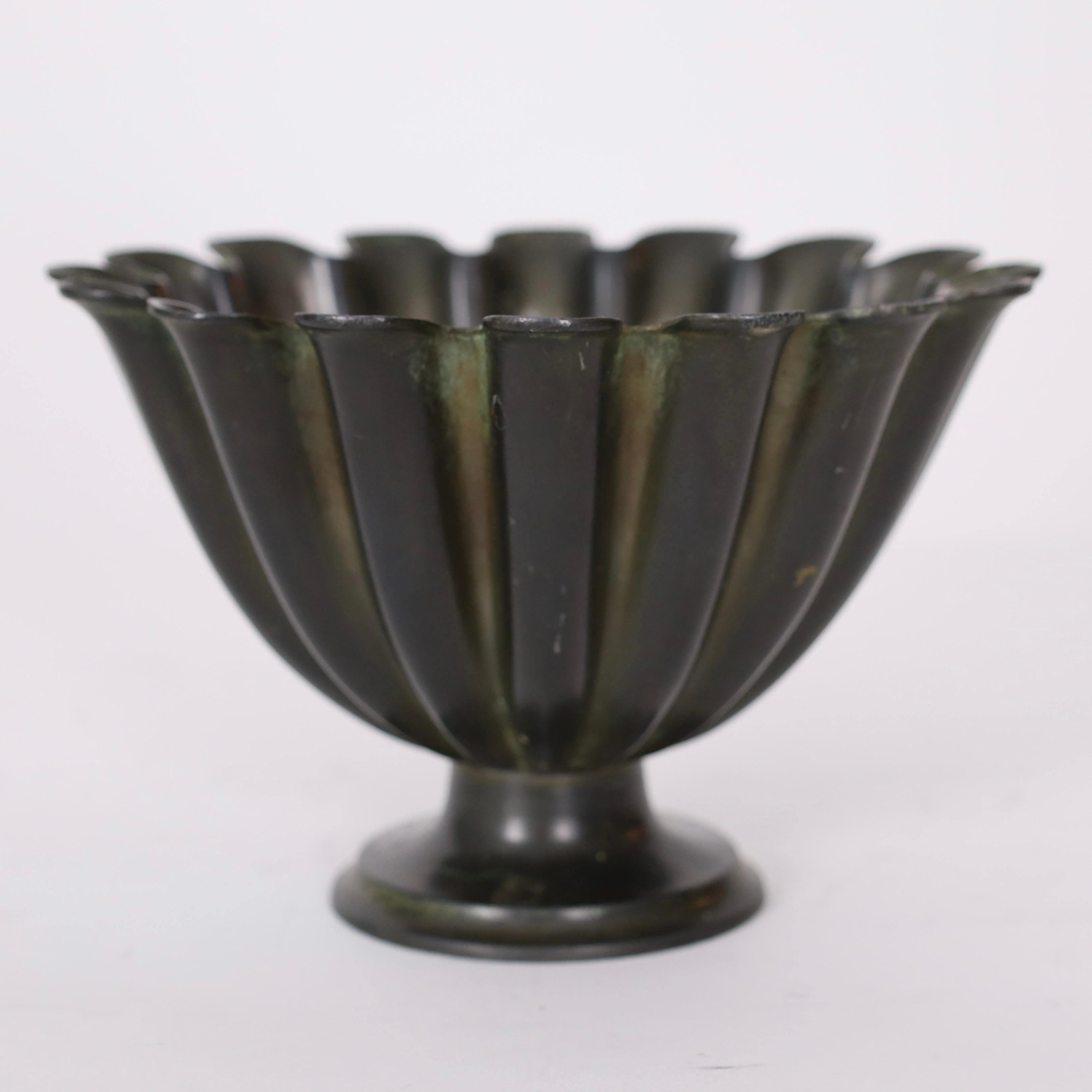 Set Schalen mit Wellenschliff auf Sockel von Just Andersen, 1920er Jahre, Dänemark im Angebot 2