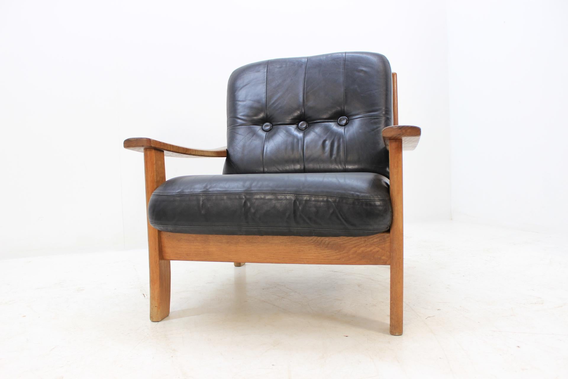 Set of Scandinavian Black Leather Armchairs, 1960s 1