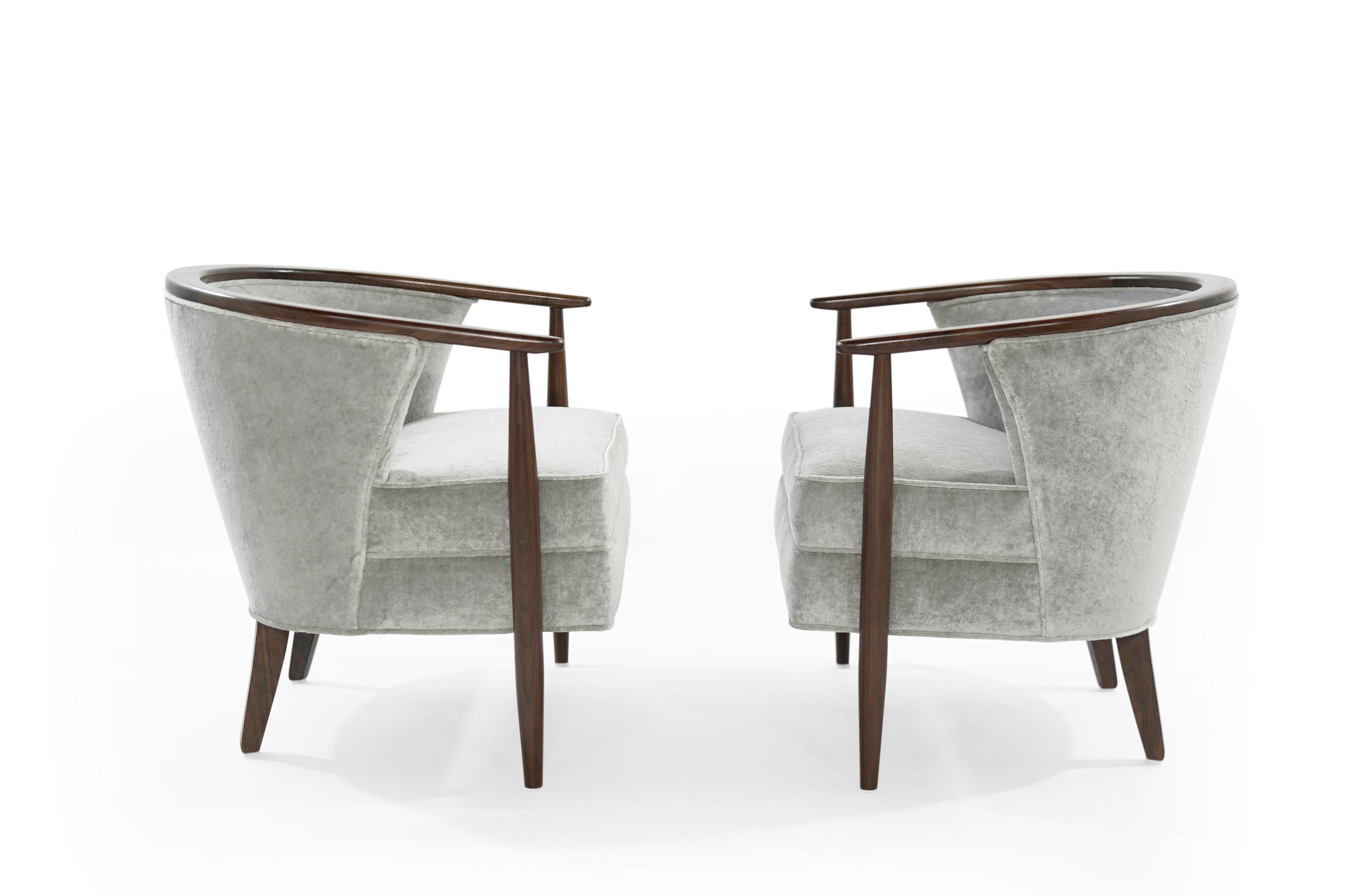 Mid-Century Modern Set of Scandinavian Modern Barrel Lounge Chairs