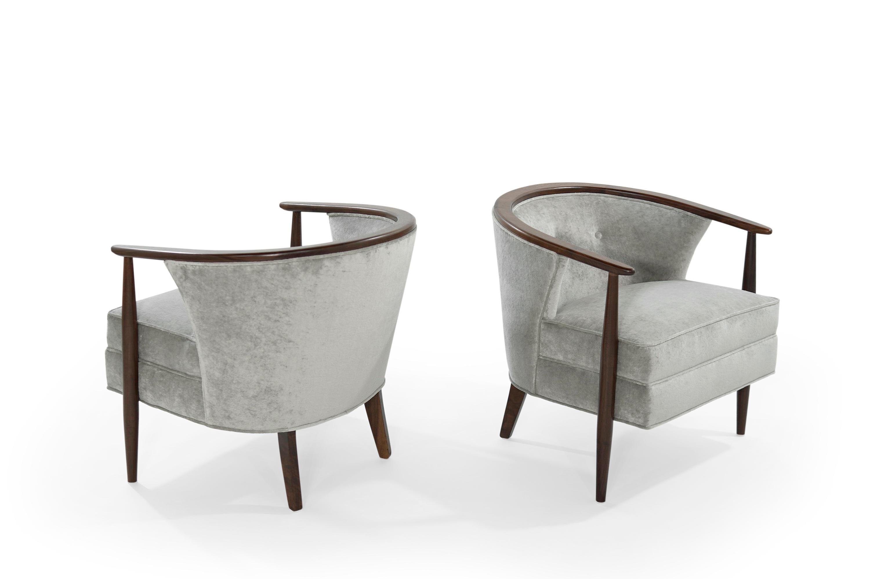 Set of Scandinavian Modern Barrel Lounge Chairs 1