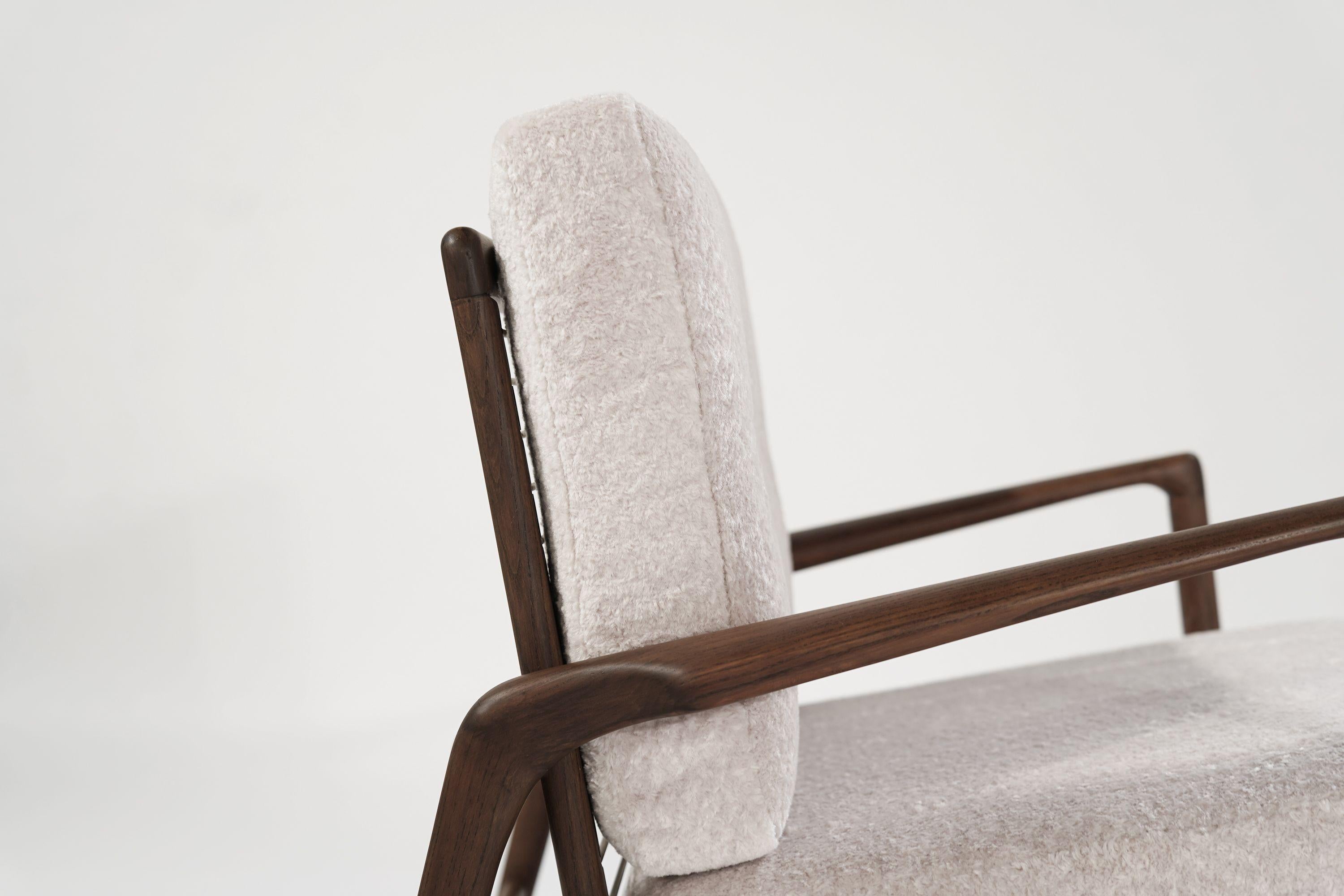 Set of Scandinavian Modern Reclining Lounge Chairs 1