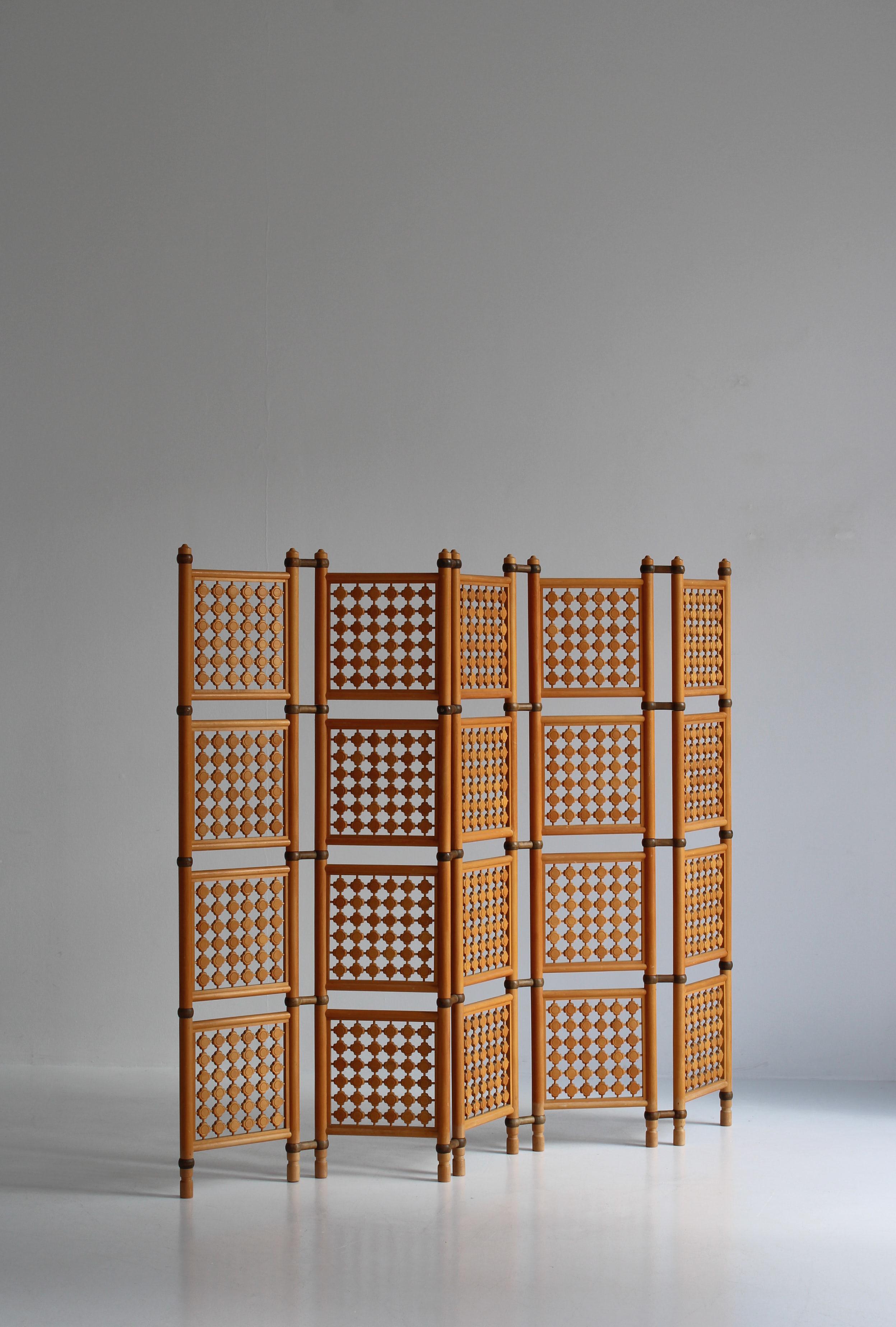 Mid-20th Century Set of Scandinavian Modern Screens or Room Dividers in Stained Beechwood, 1940s For Sale