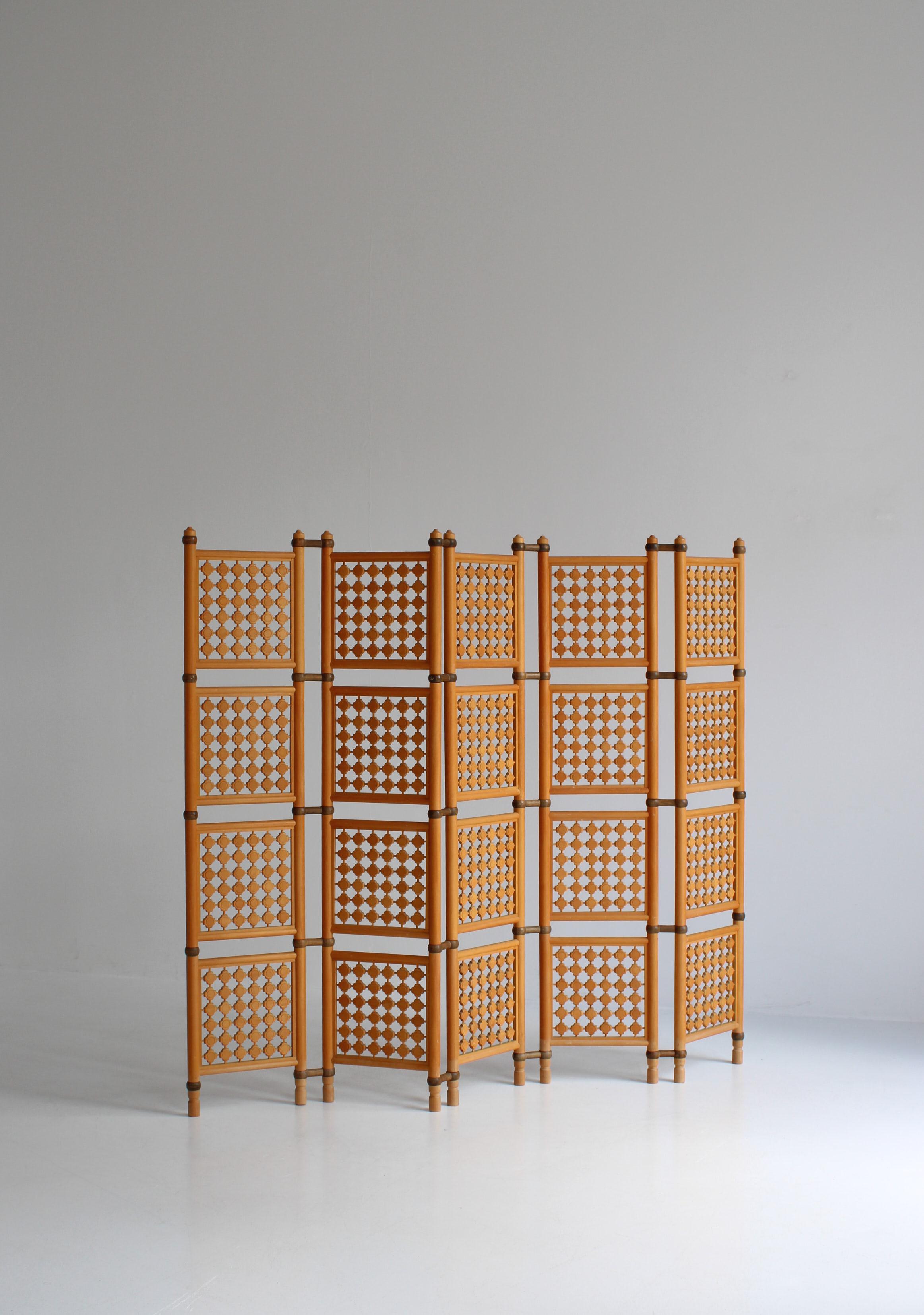Set of Scandinavian Modern Screens or Room Dividers in Stained Beechwood, 1940s For Sale 5