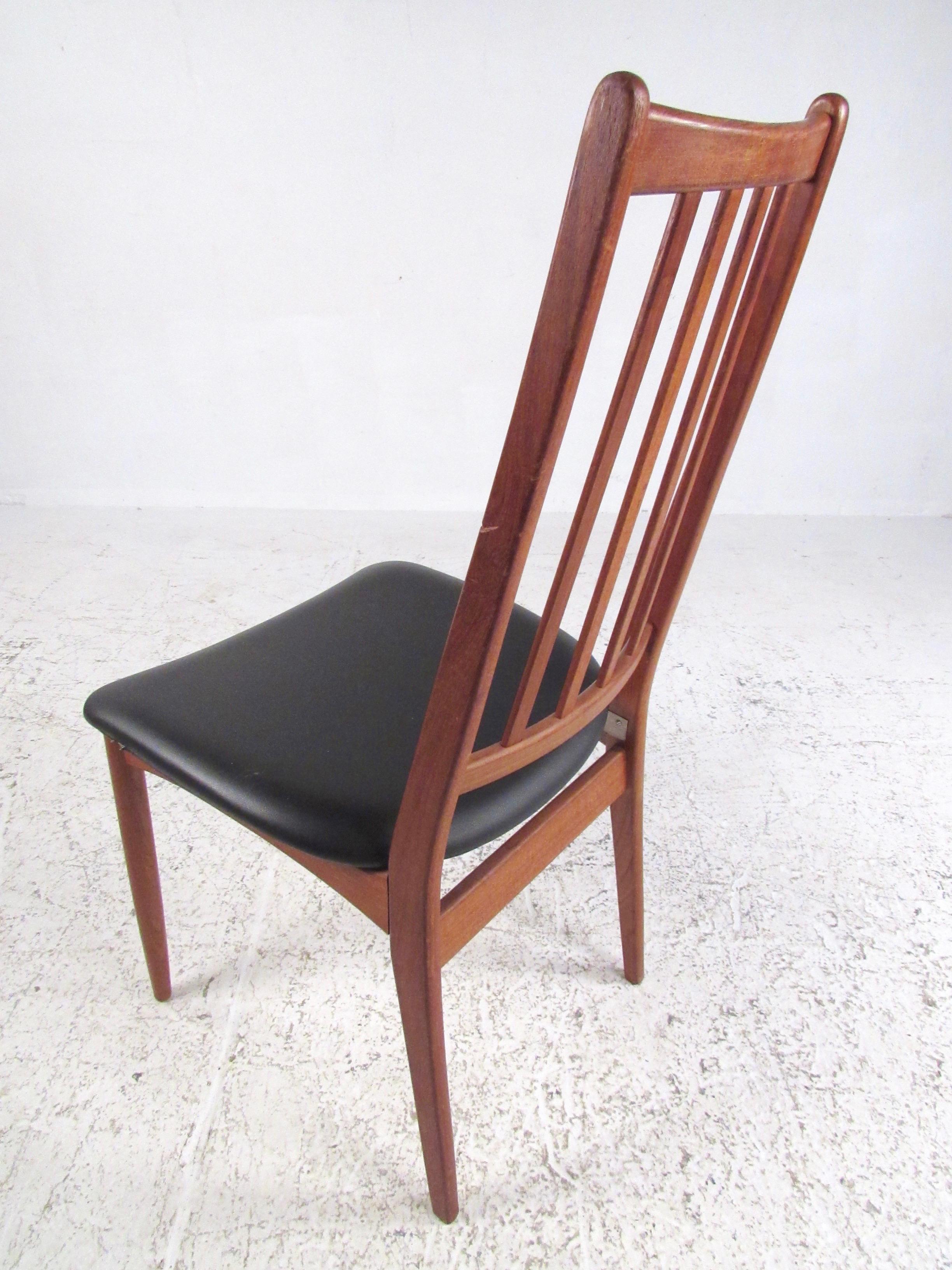 Set of Scandinavian Modern Teak Dining Chairs In Fair Condition For Sale In Brooklyn, NY