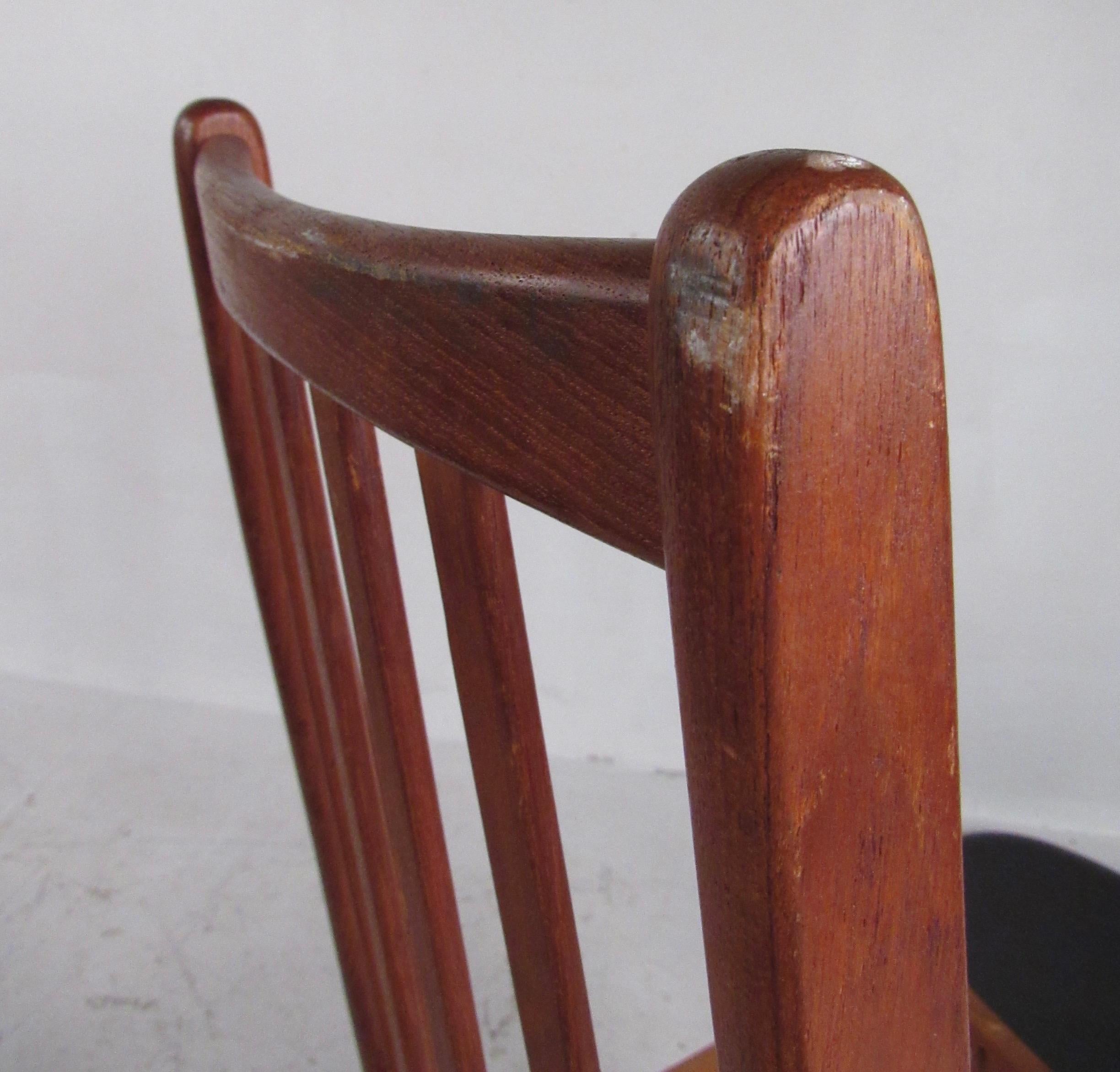 Set of Scandinavian Modern Teak Dining Chairs For Sale 1