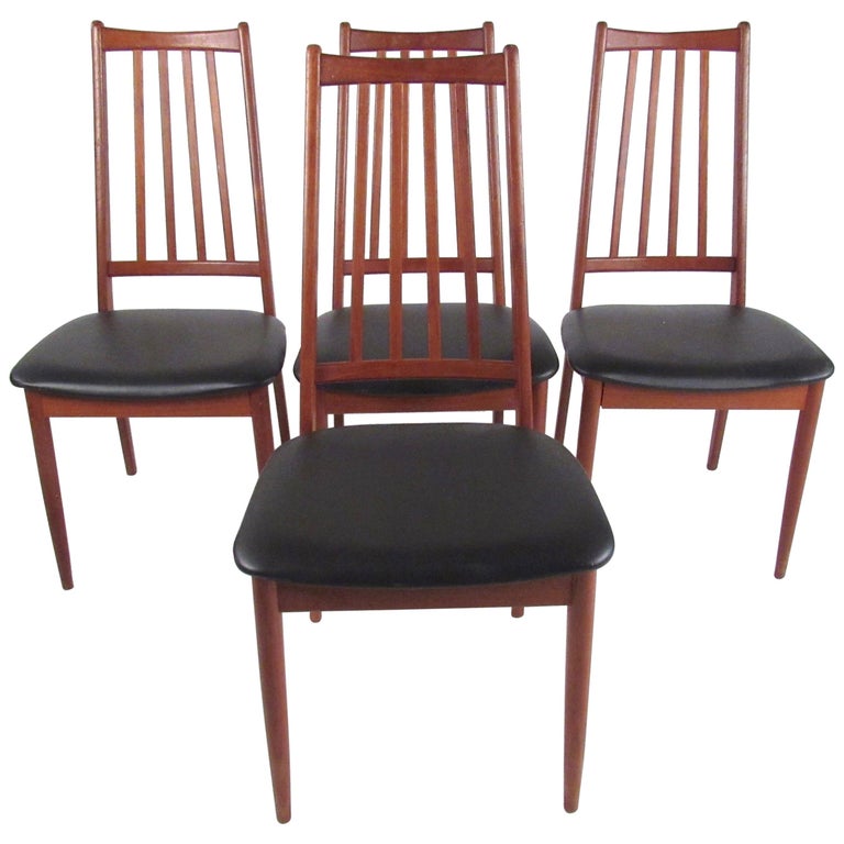 Set of Scandinavian Modern Teak Dining Chairs For Sale