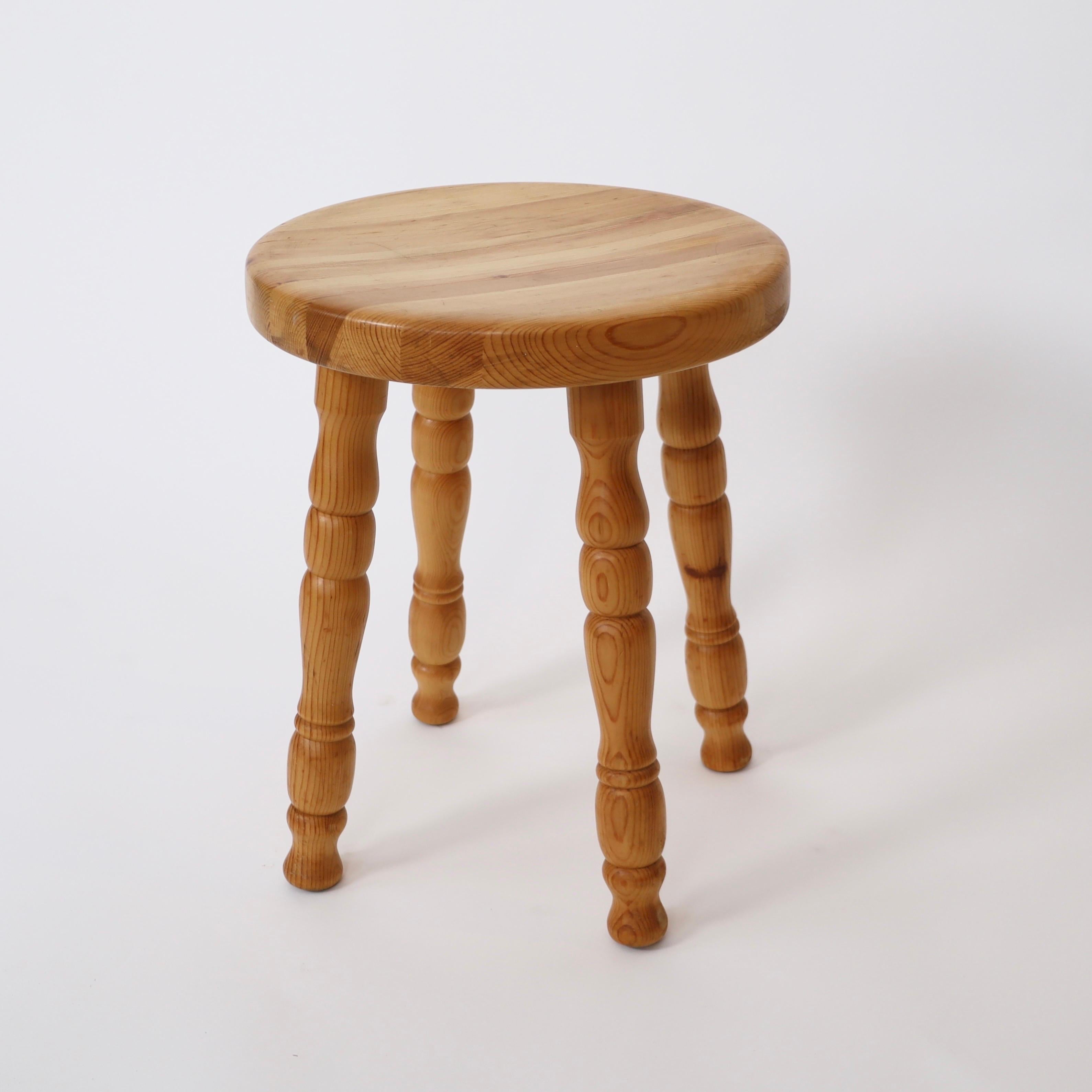 Ensemble de tabourets scandinaves en pin, Suède, 1970 en vente 4