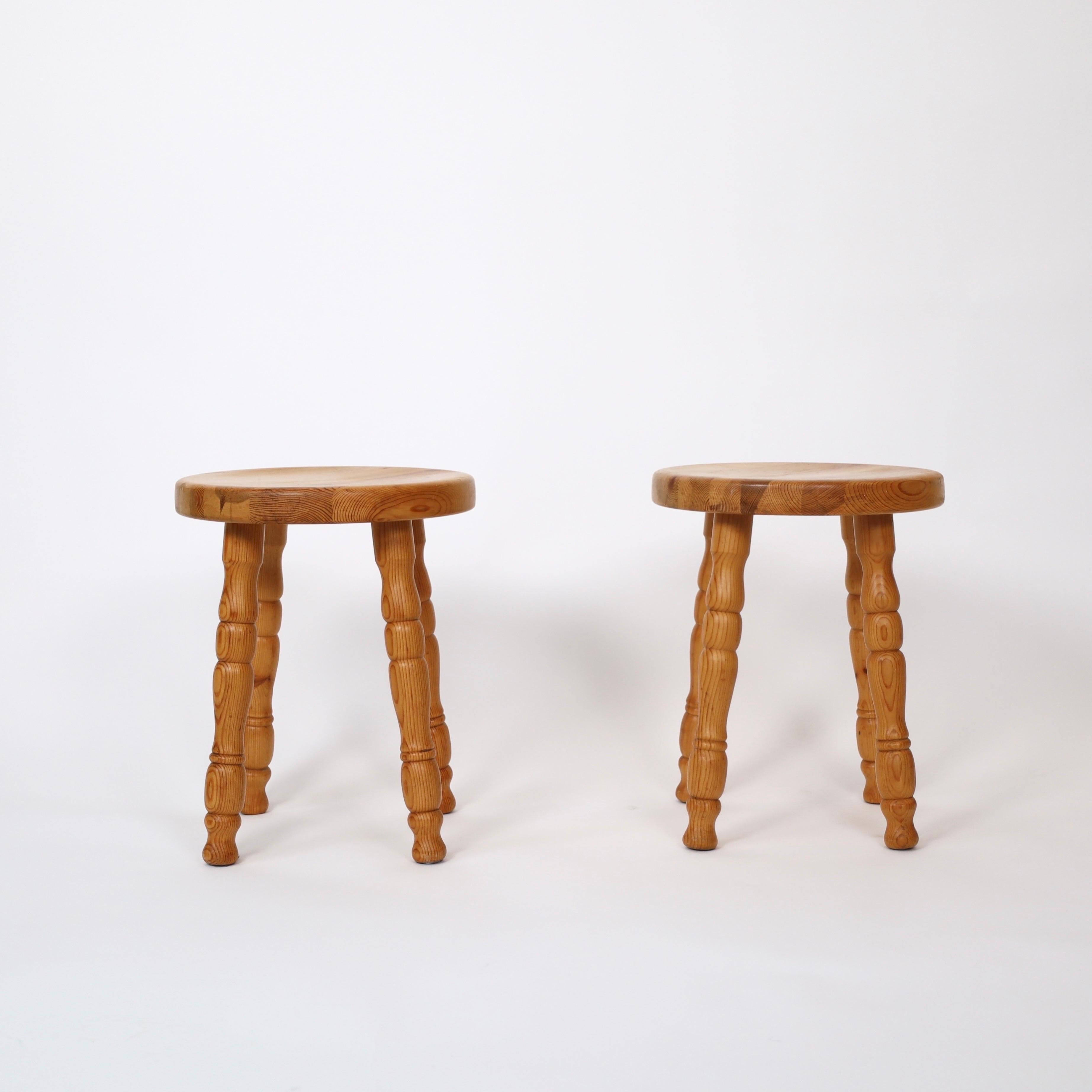 Ensemble de tabourets scandinaves en pin, Suède, 1970 en vente 6