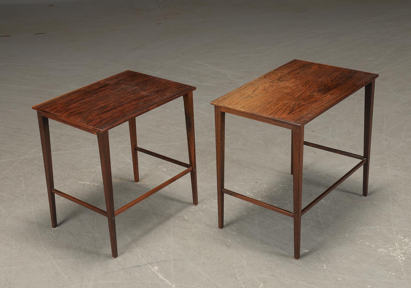 Scandinavian Modern Set of Scandinavian Midcentury Nesting Tables For Sale