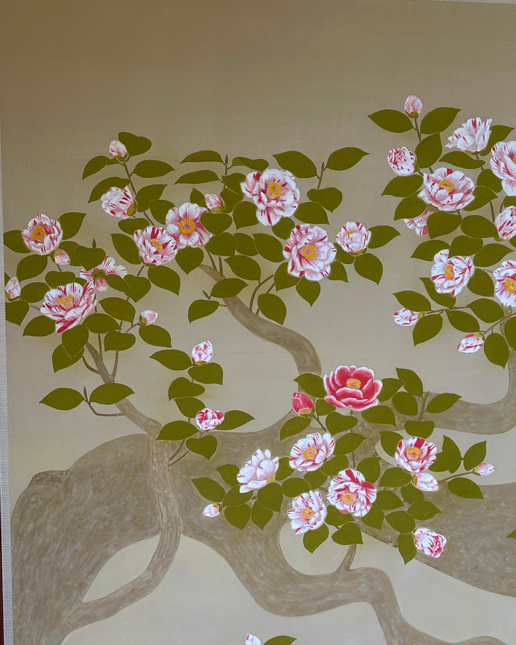 Tozaburo Ohno (大野藤三郎)

Un pittore in stile giapponese noto per le sue raffinate rappresentazioni di carpe koi e fiori di stagione. Nato nel 1917 a Osaka (anche se alcune fonti citano Kyoto), studiò sotto l'importante maestro Nihonga Kinshima Keika,