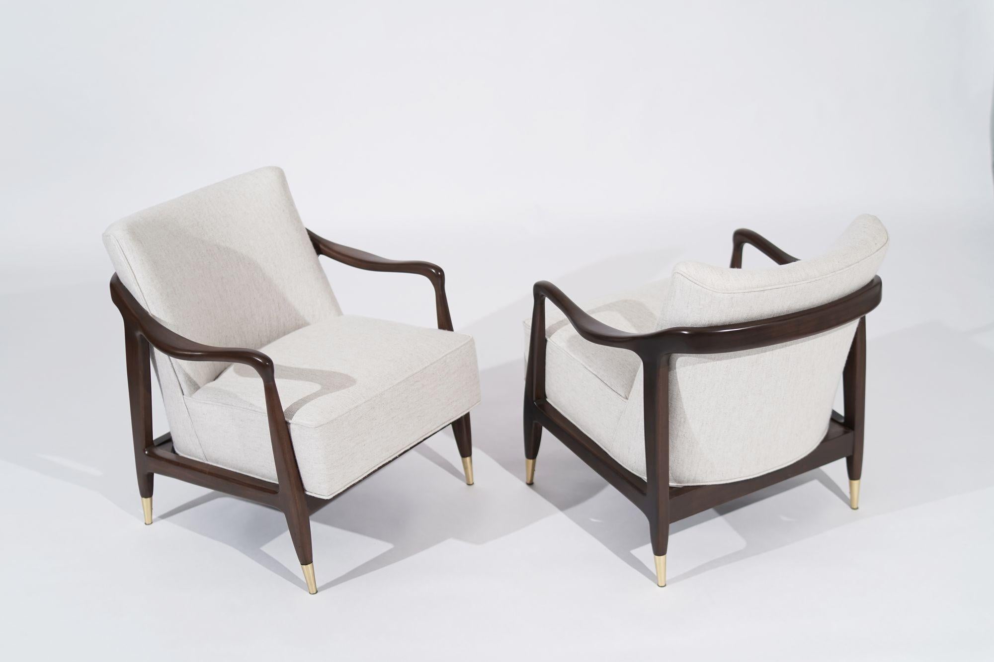 Mid-Century Modern Set of Sculptural Walnut Lounge Chairs in the Style of Gio Ponti, C. 1950s