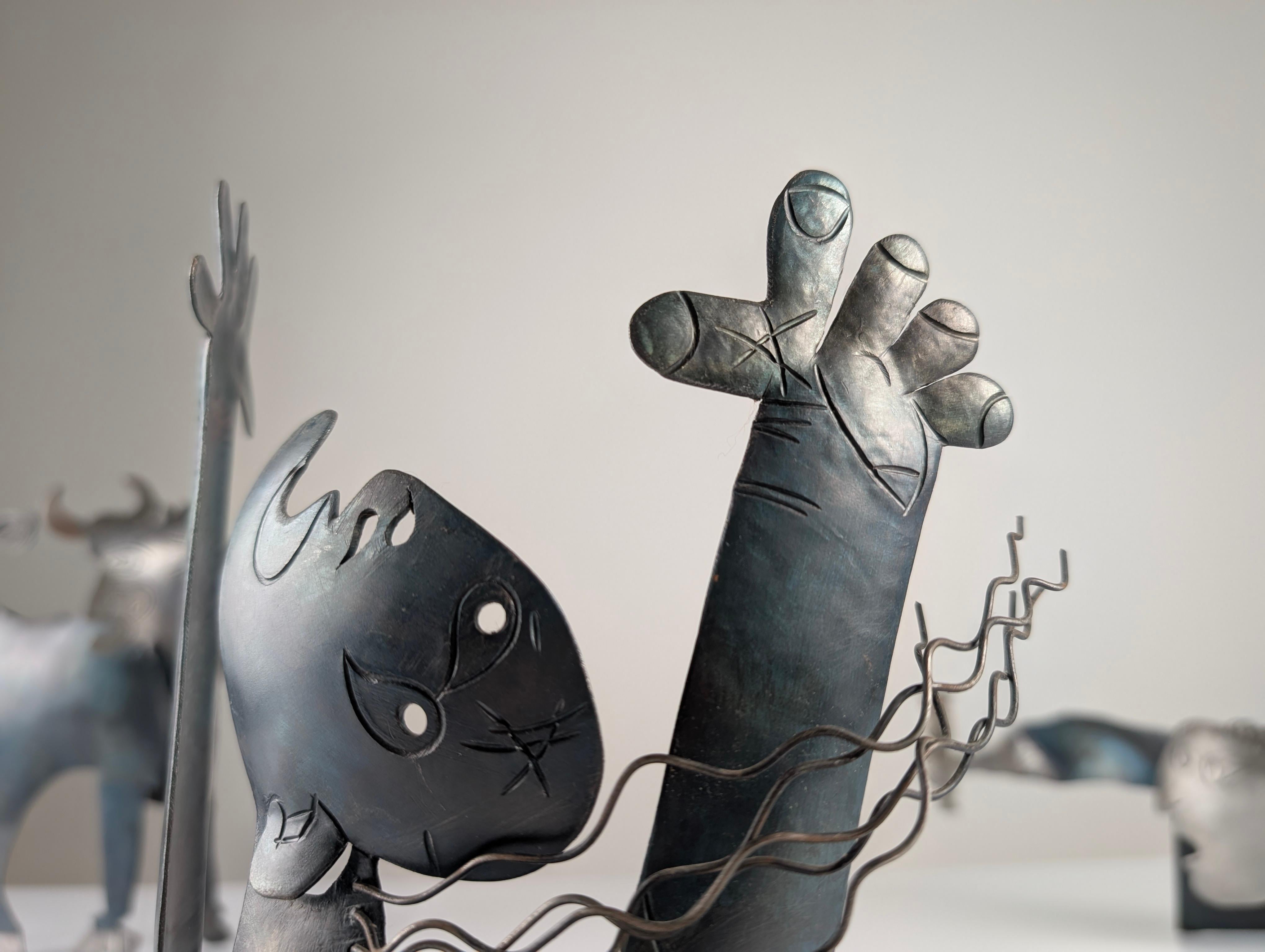 Conjunto de esculturas del Guernica de Picasso, Firmado, Siglo XX Hecho a mano