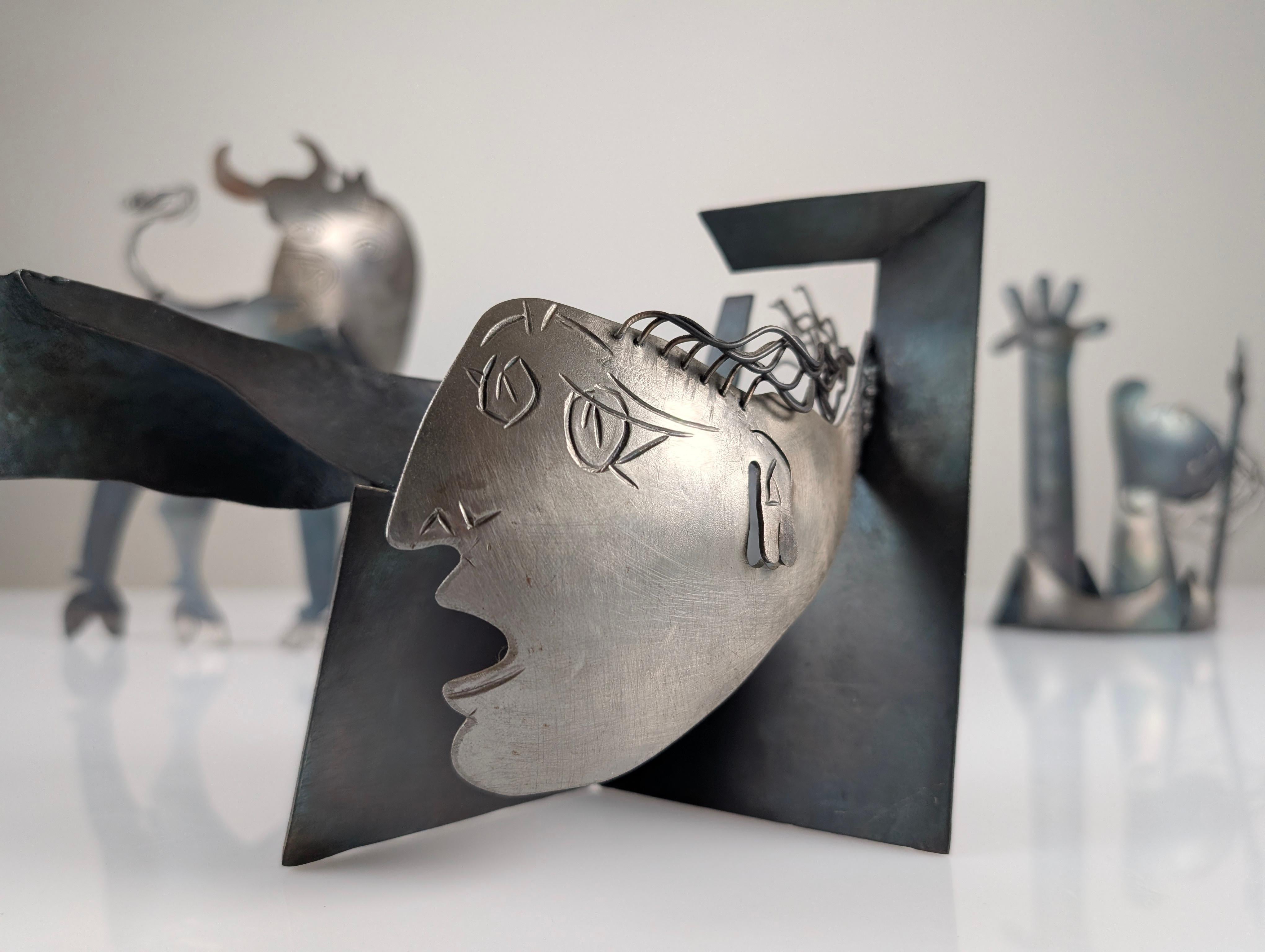 Conjunto de esculturas del Guernica de Picasso, Firmado, Siglo XX siglo XX