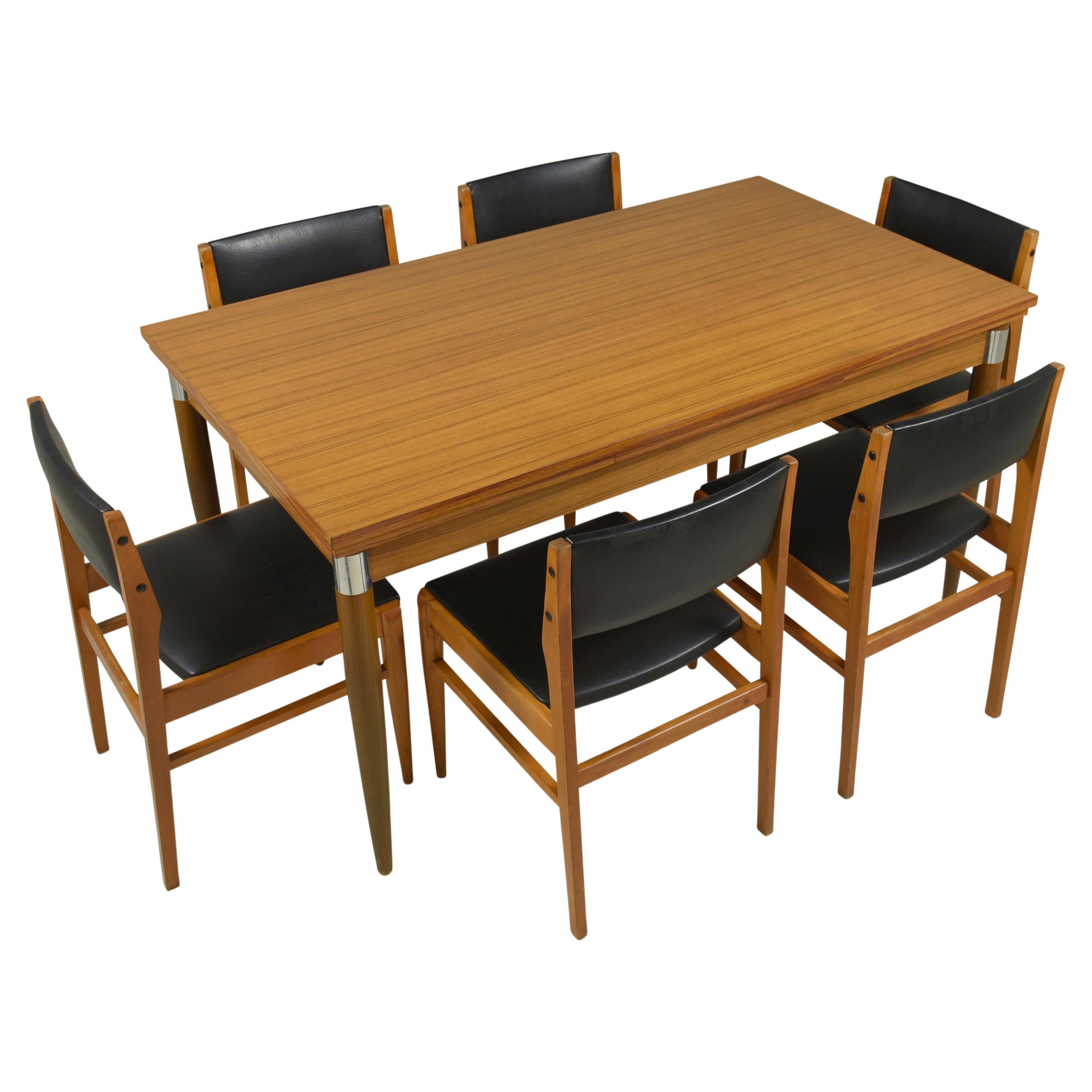 Set of Seating Group Extendable Dining Table with 6 Chairs in Solid Beech, 1975 For Sale