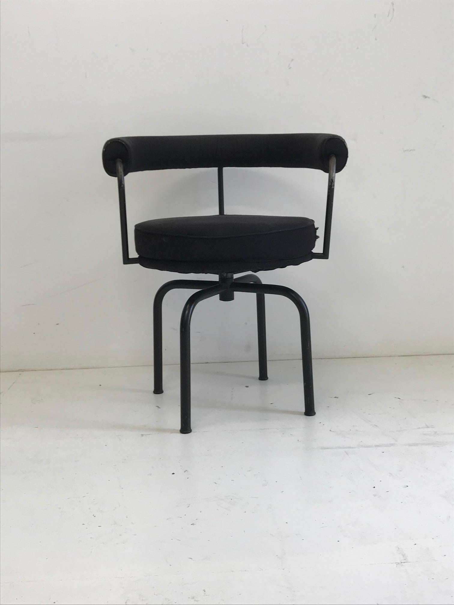 Set of Seats Le Corbusier & Charlotte Perriand Old Edition Cassina 4