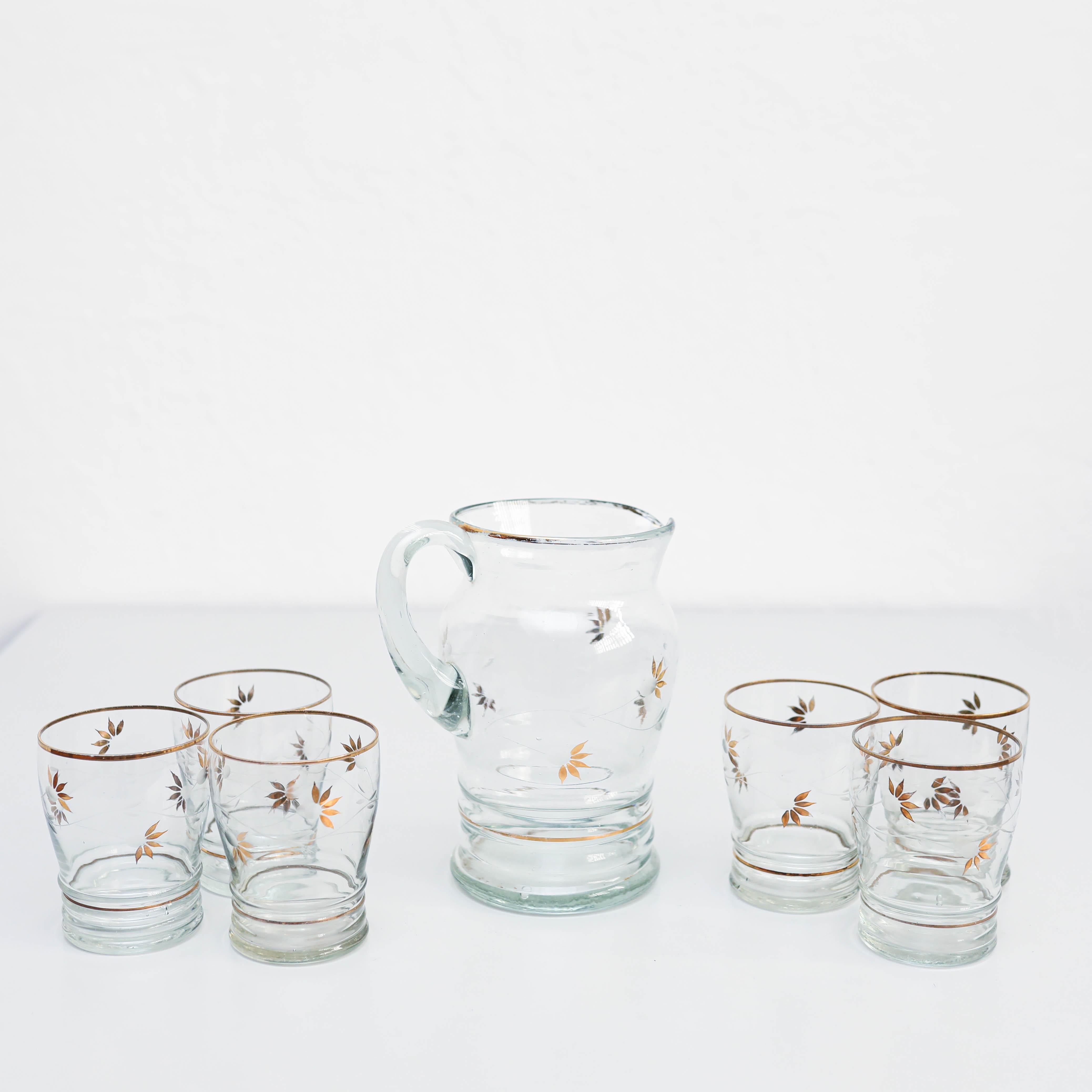  Set of Seven Antique Glass Vase and glasses, circa 1970 In Good Condition For Sale In Barcelona, Barcelona