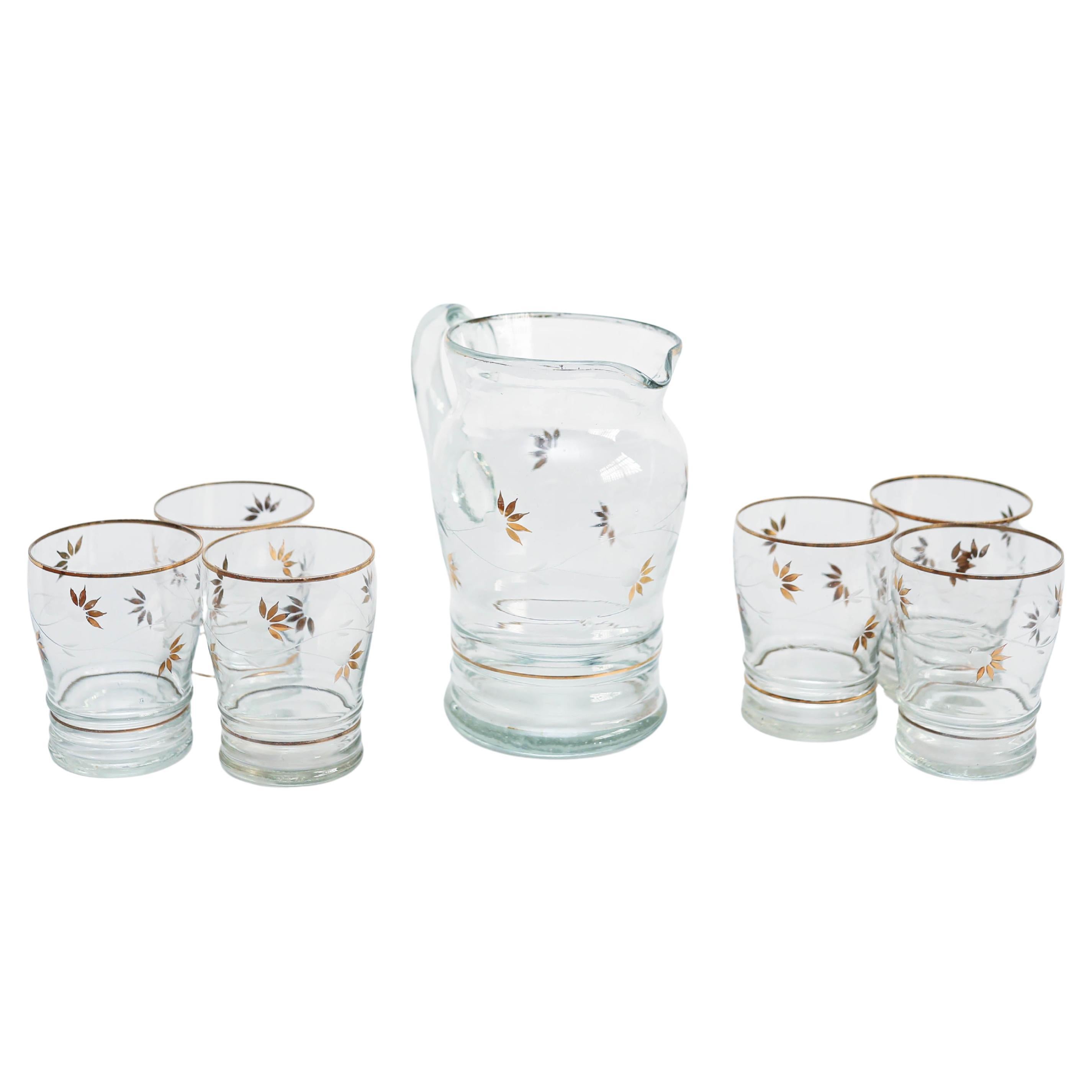  Set von sieben antiken Glasvasen und -gläsern, um 1970