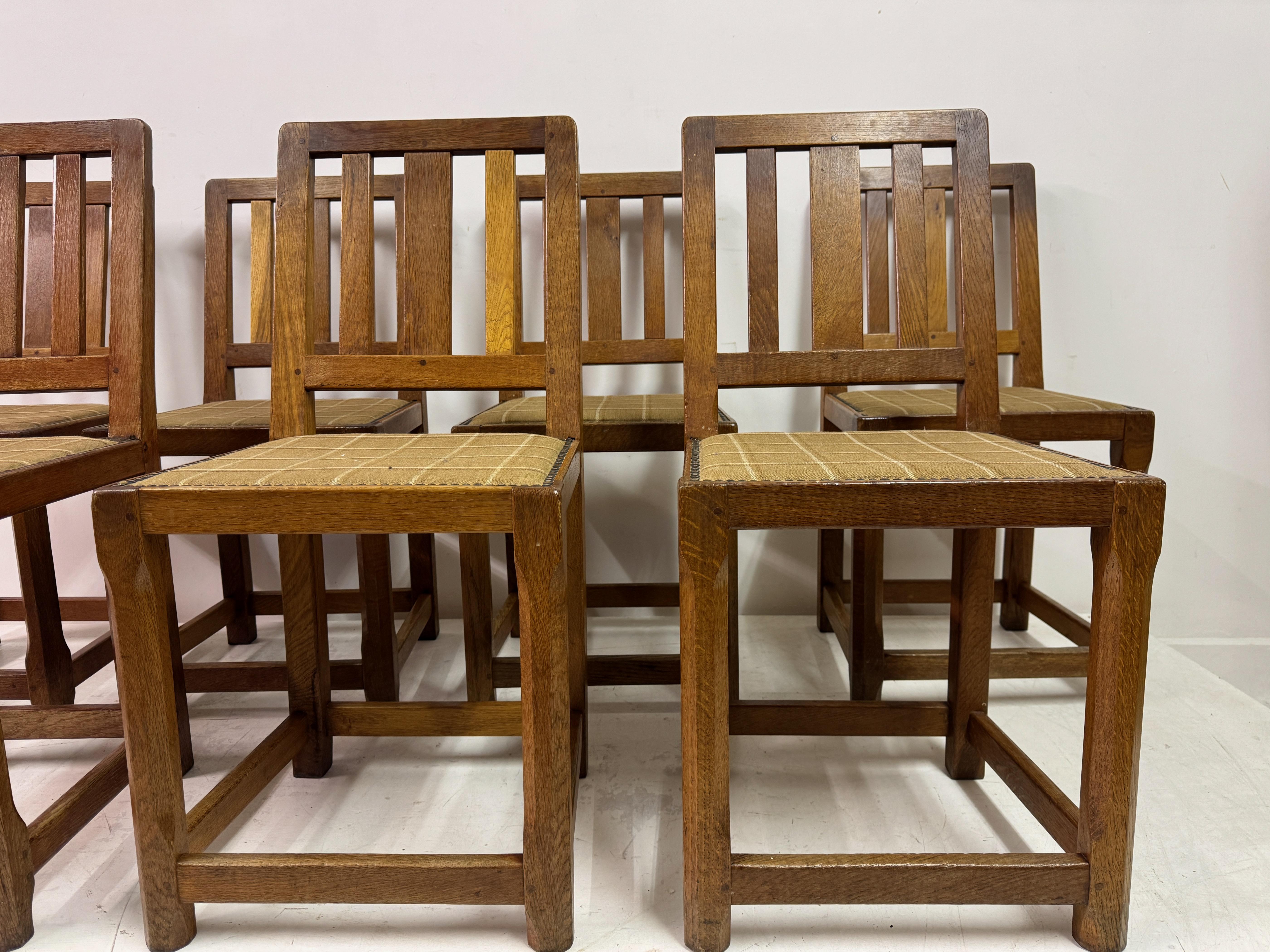 20th Century Set of Seven Arts and Crafts Oak Dining Chairs For Sale