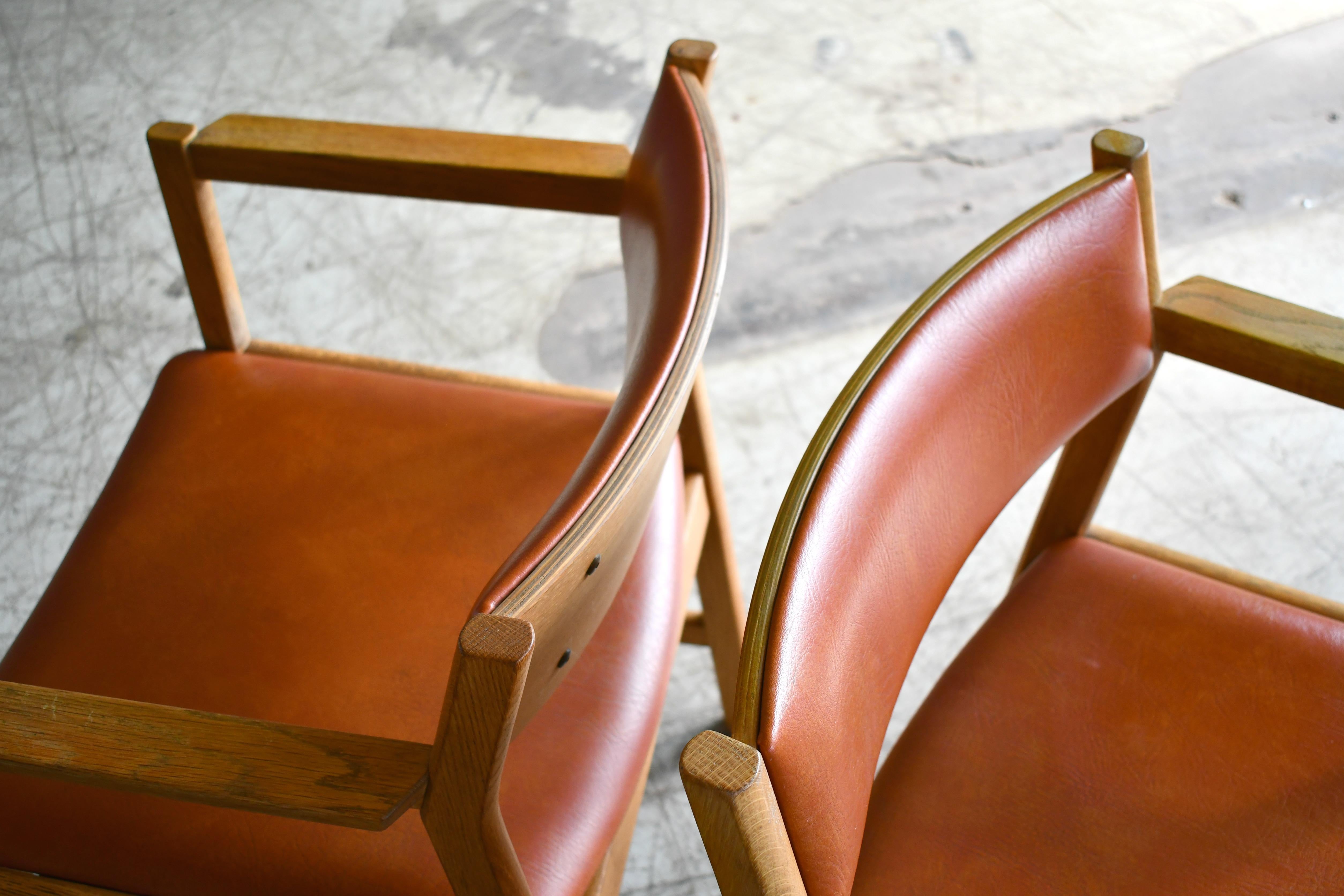 Set of Seven Børge Mogensen Dining Chairs Model 101 in Oak Danish Midcentury In Good Condition In Bridgeport, CT