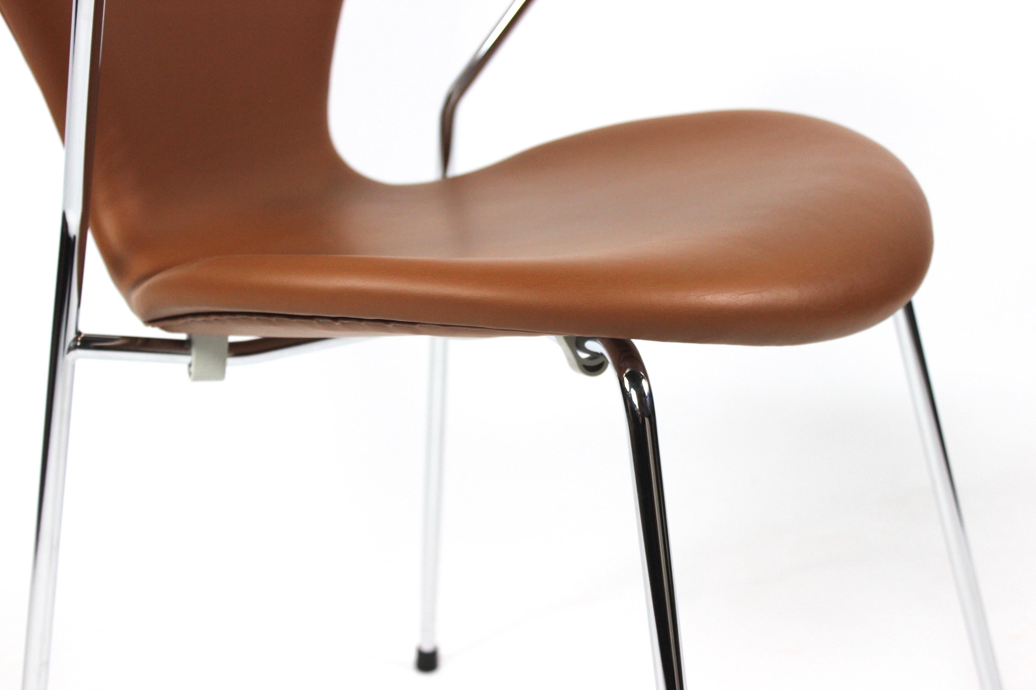 Leather Set of Two Series Seven Chairs, Model 3207 with Armrests in Cognac From 2019 For Sale