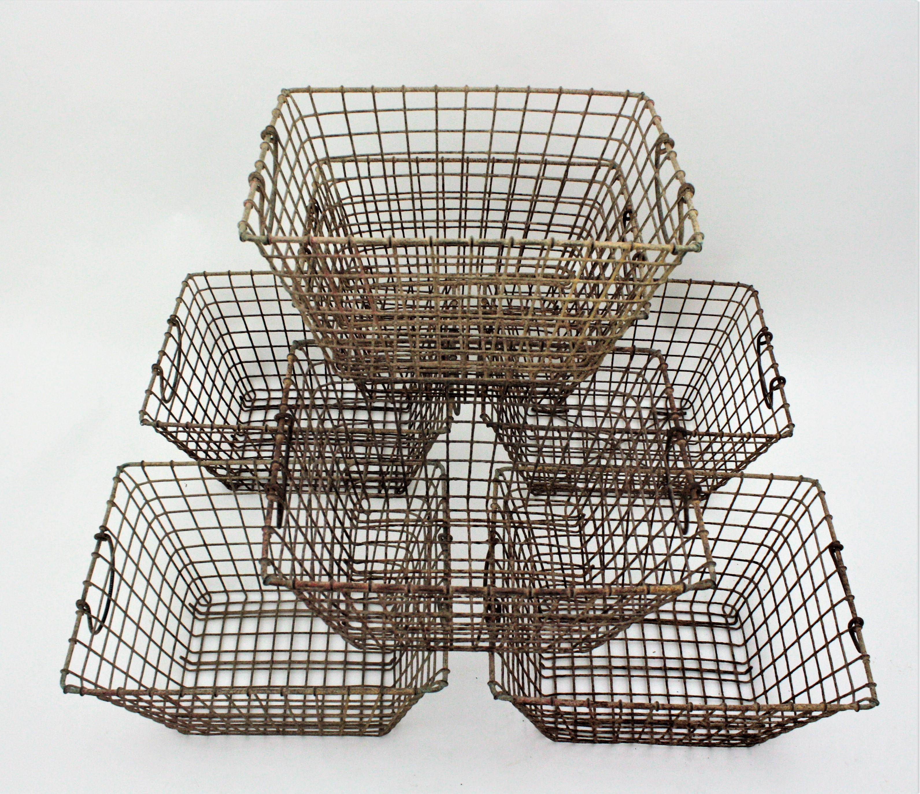 Set of Seven Coquillage Oysters Baskets in Iron Wire For Sale 7
