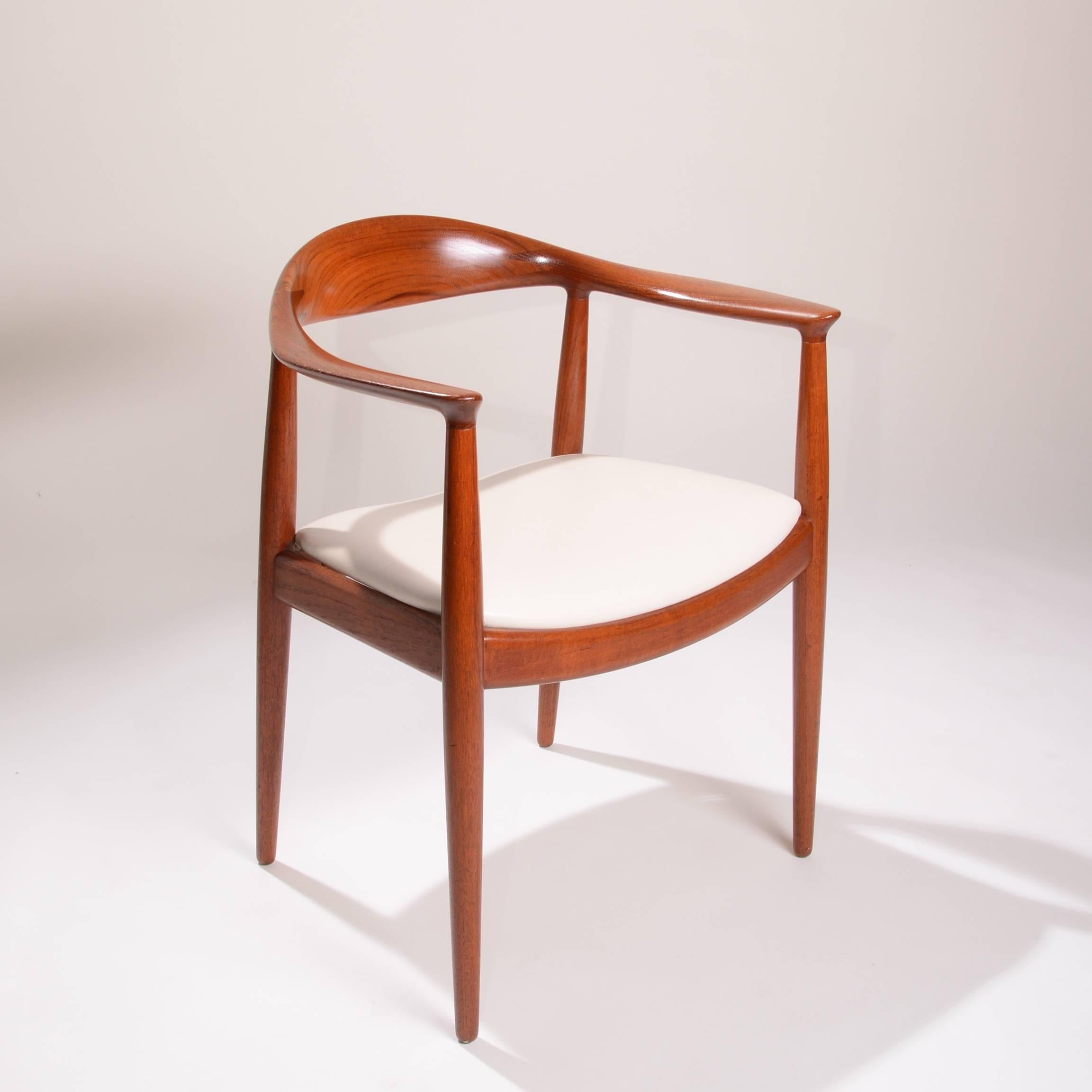 4 Early Hans Wegner for Johannes Hansen JH-503 Chairs in Teak For Sale 3