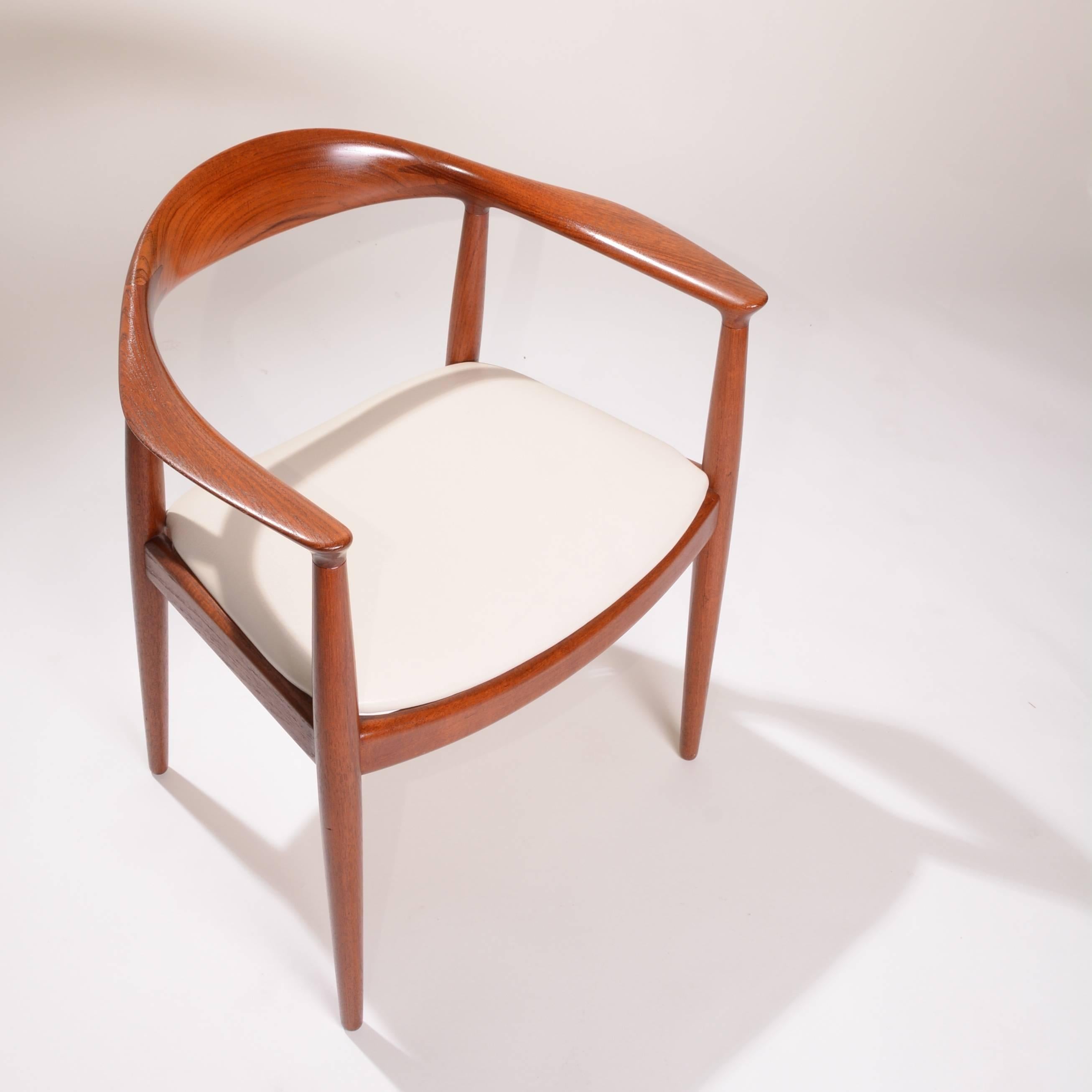 4 Early Hans Wegner for Johannes Hansen JH-503 Chairs in Teak For Sale 4