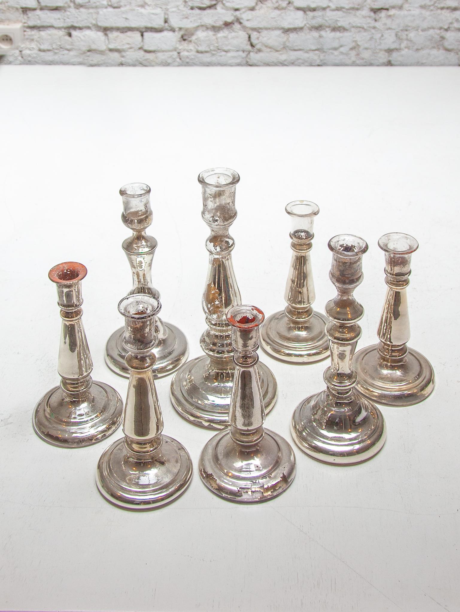 Set von sieben Bauern-Kerzenständern aus Glas und Silber, Belgien (Frühes 20. Jahrhundert) im Angebot